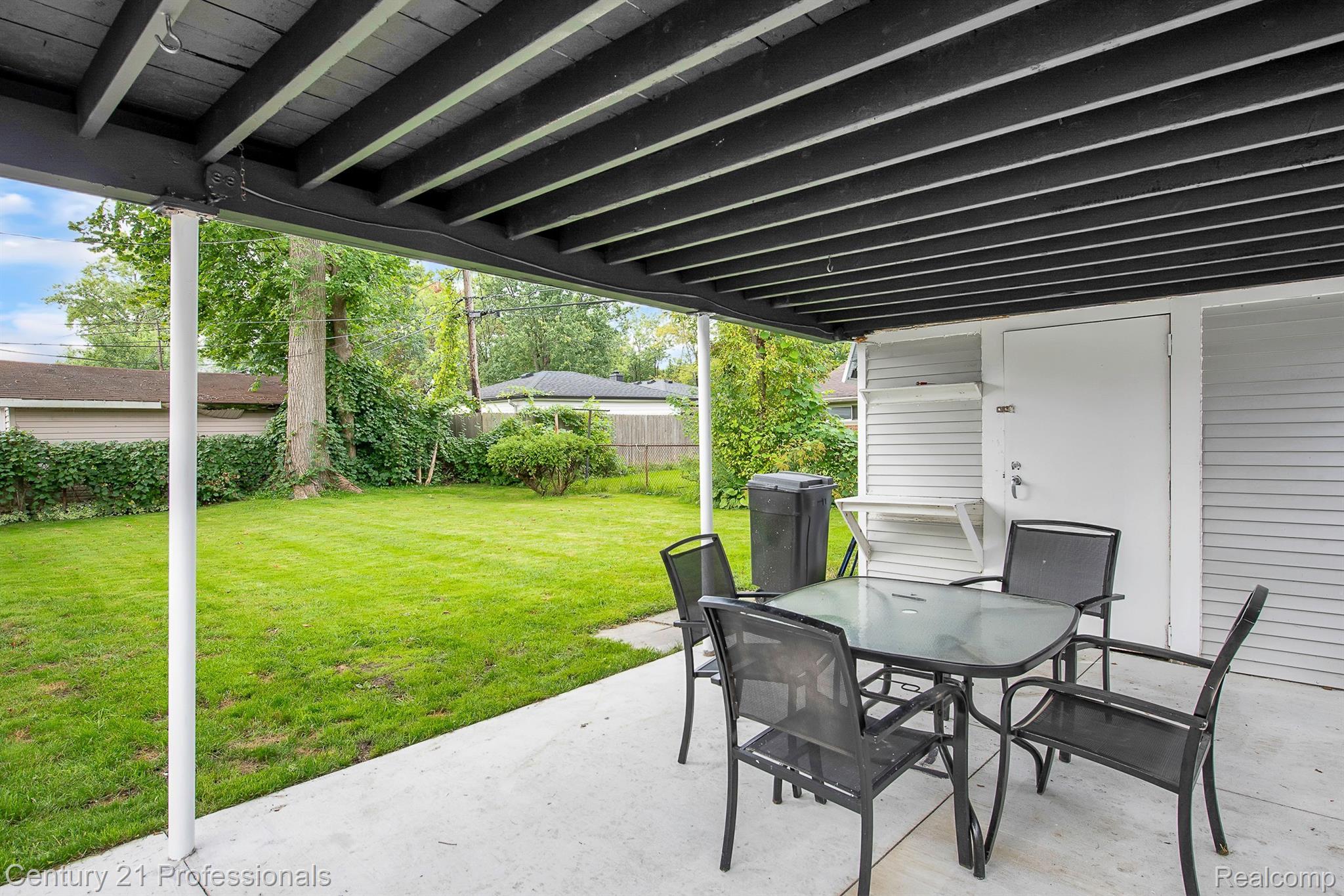 103 KENYON Drive