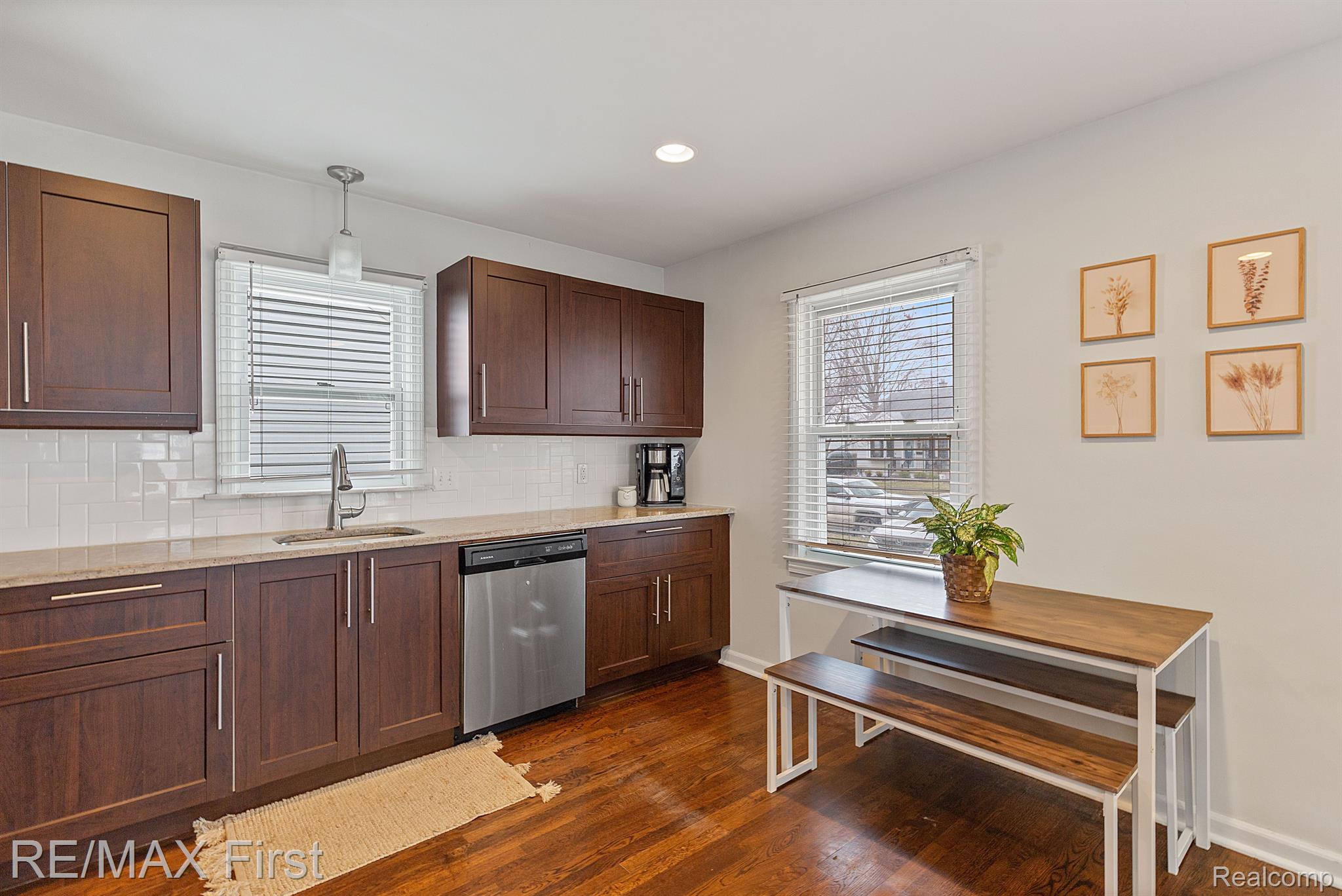238 HIGHLAND Avenue