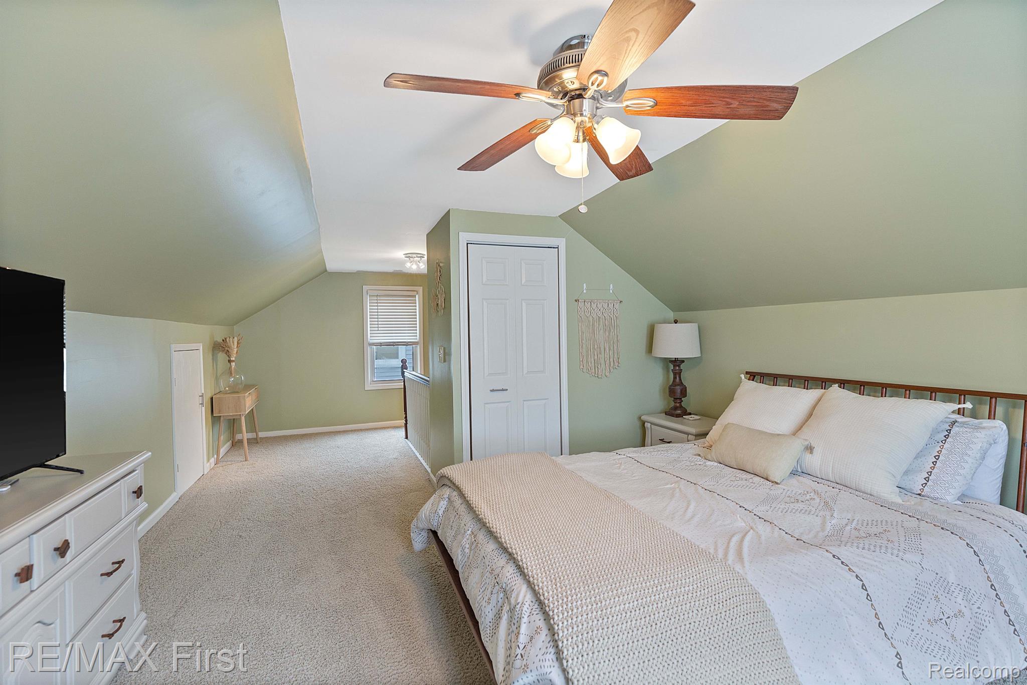 238 HIGHLAND Avenue