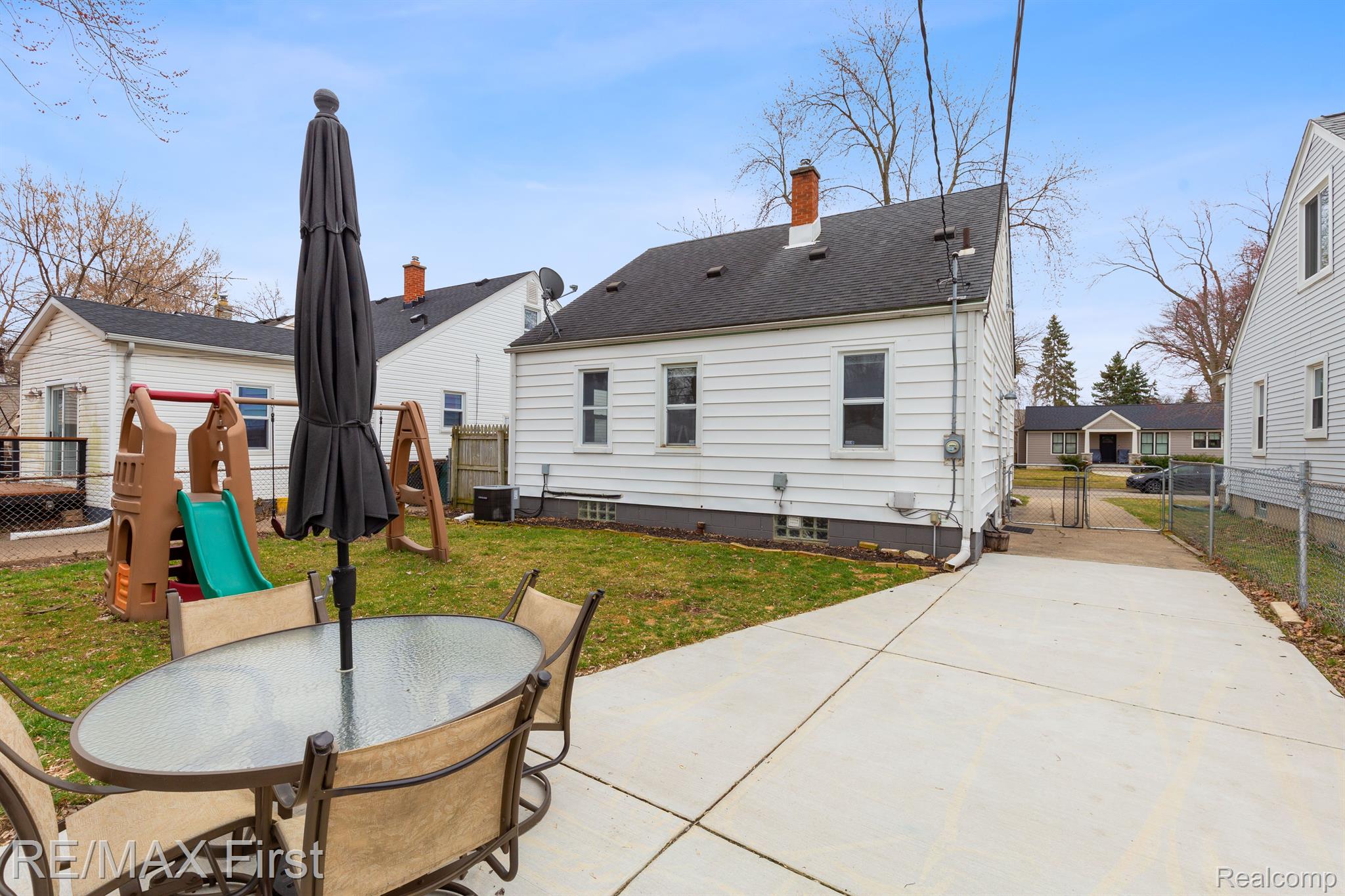 238 HIGHLAND Avenue