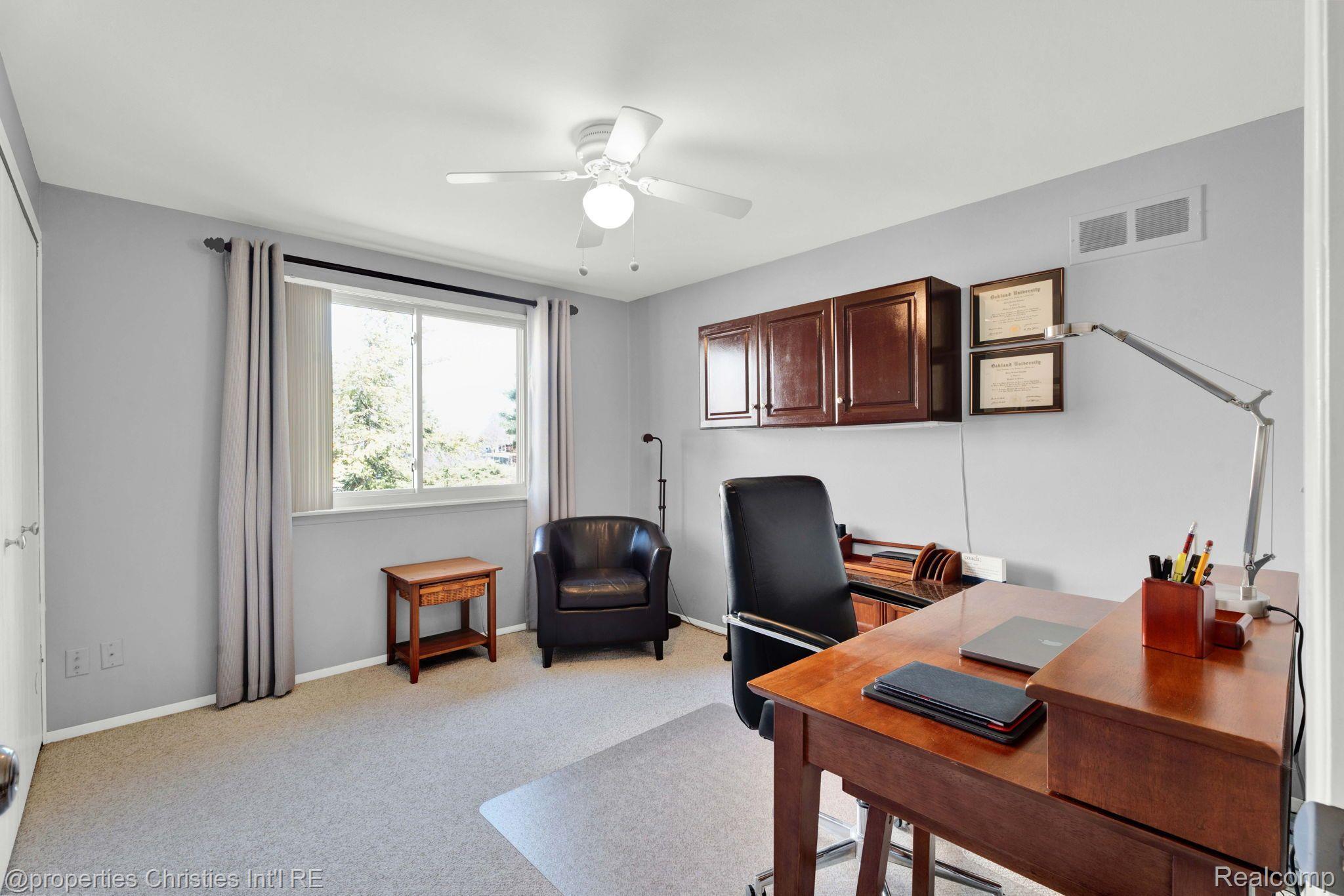 342 POWDERHORN Court