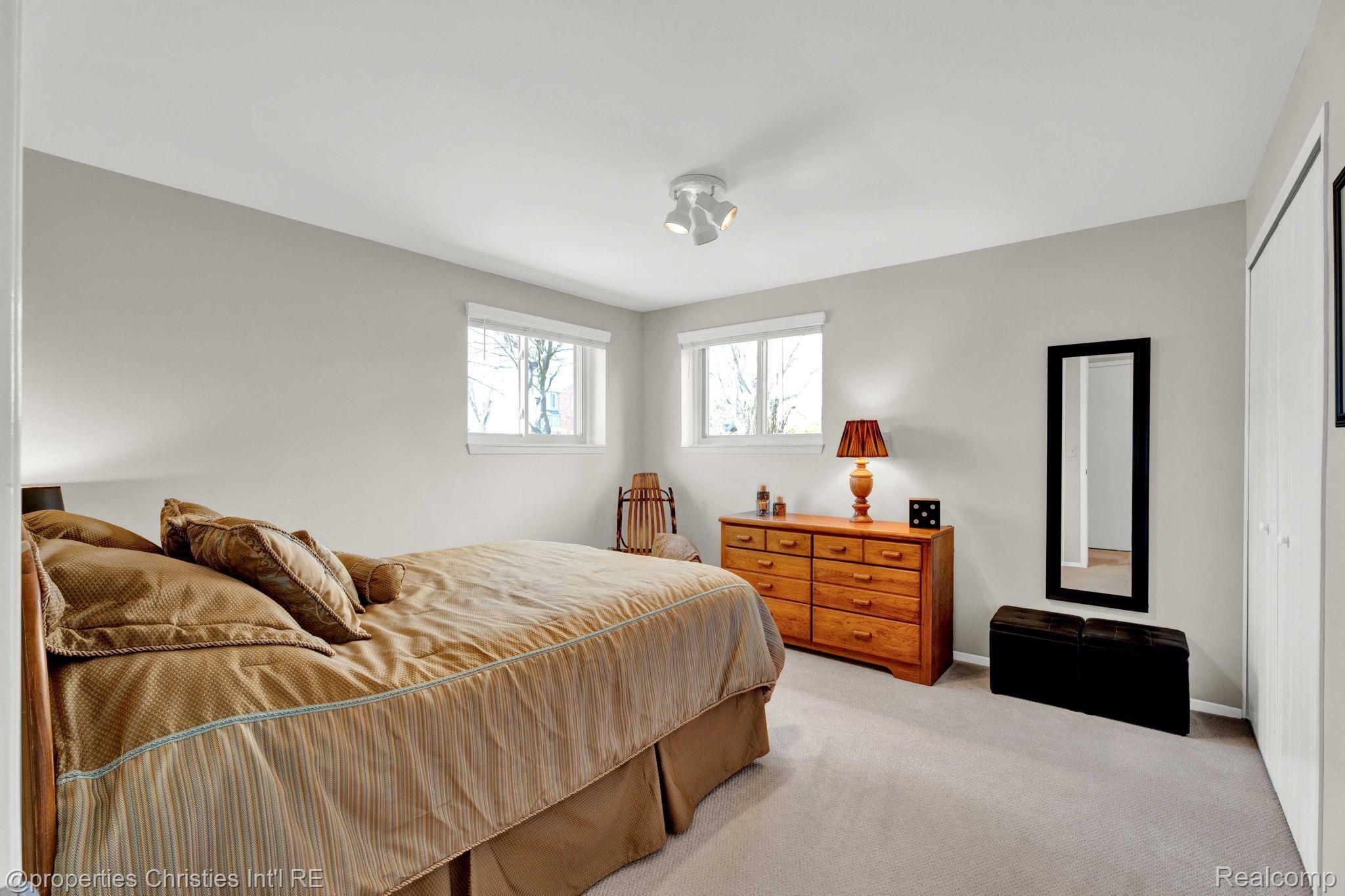 342 POWDERHORN Court