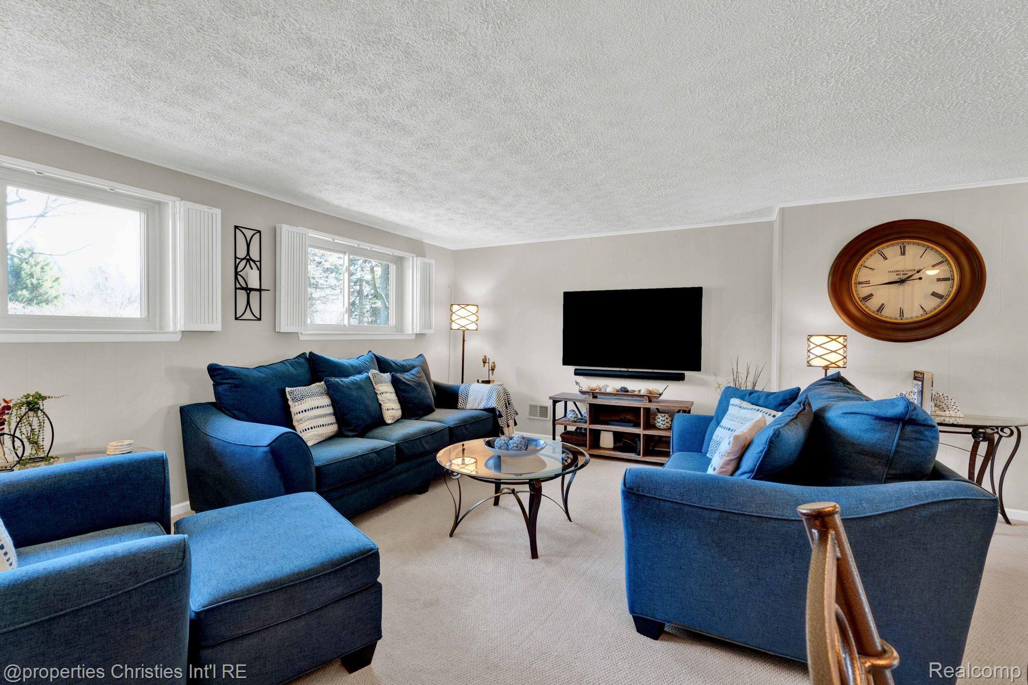 342 POWDERHORN Court