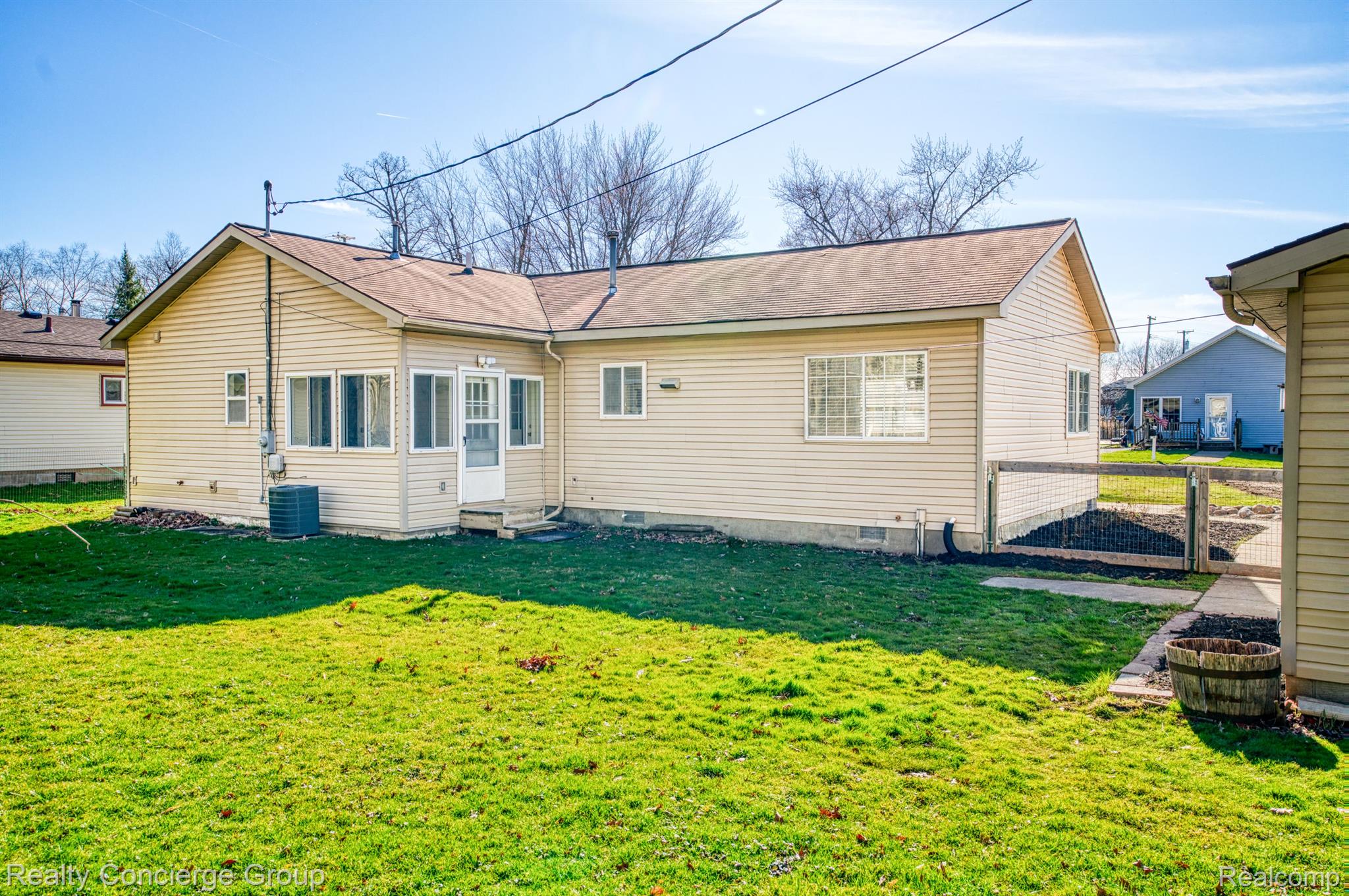 1673 EDWIN Drive