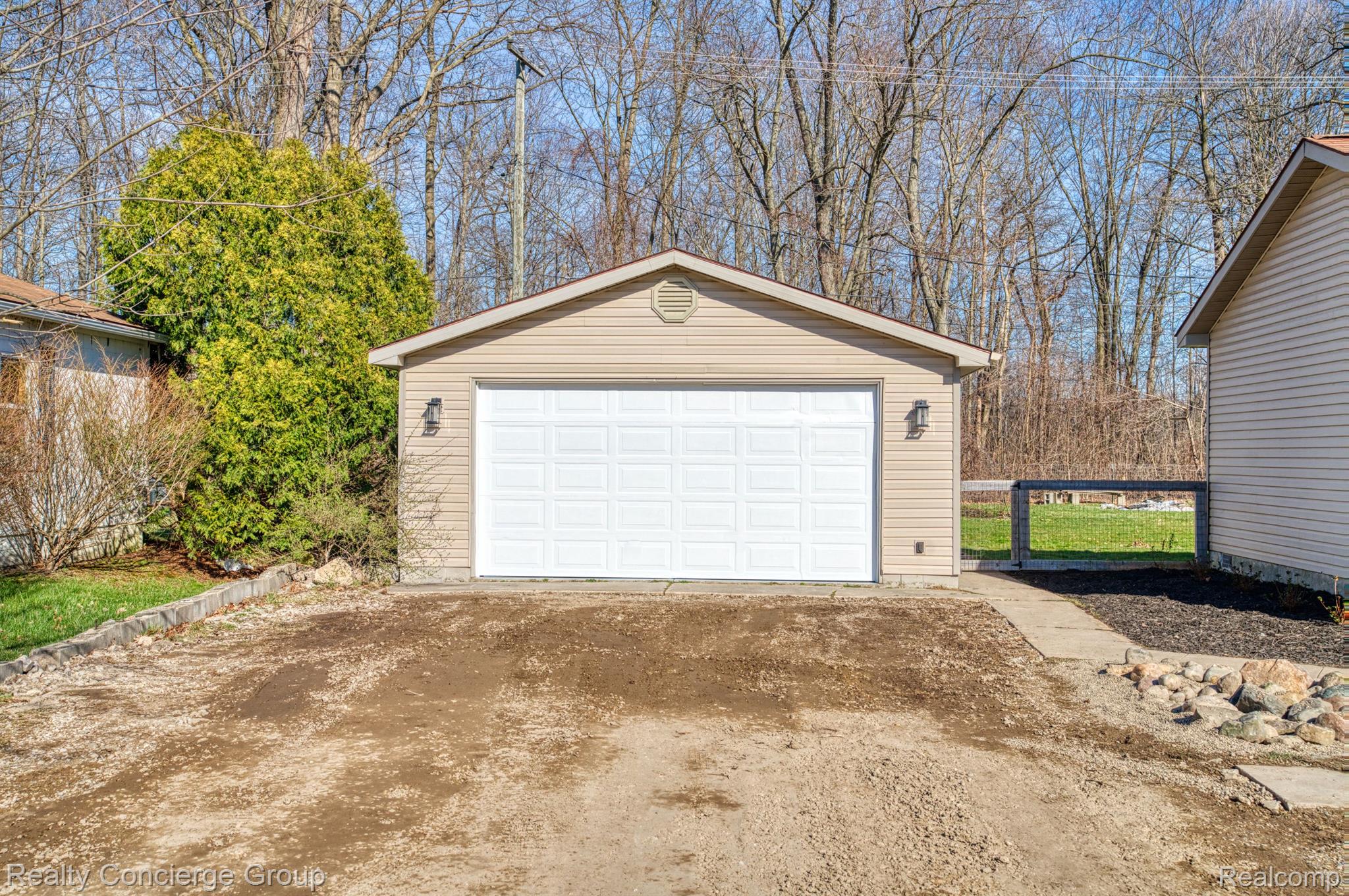 1673 EDWIN Drive