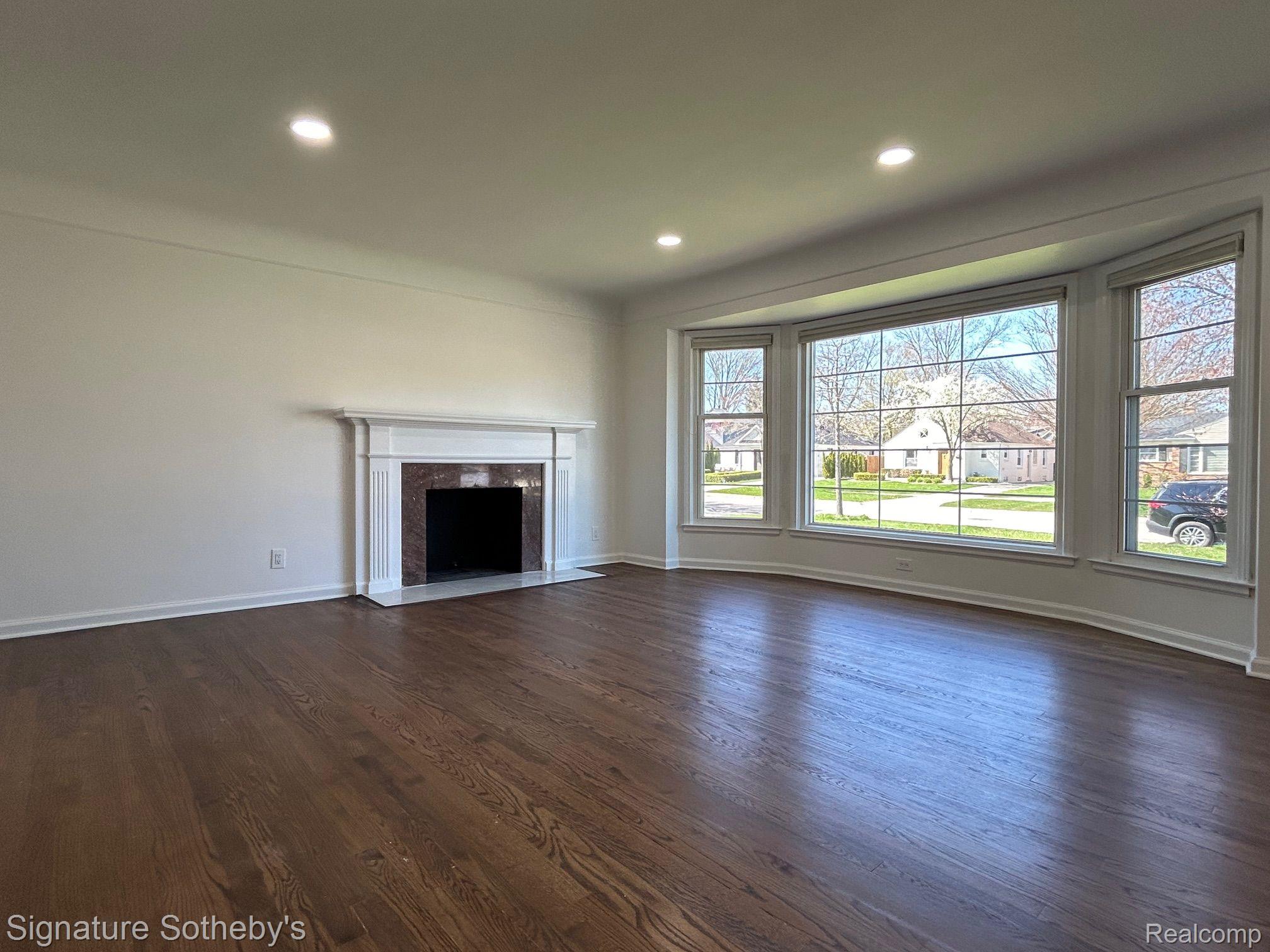 2194 Dorchester Road