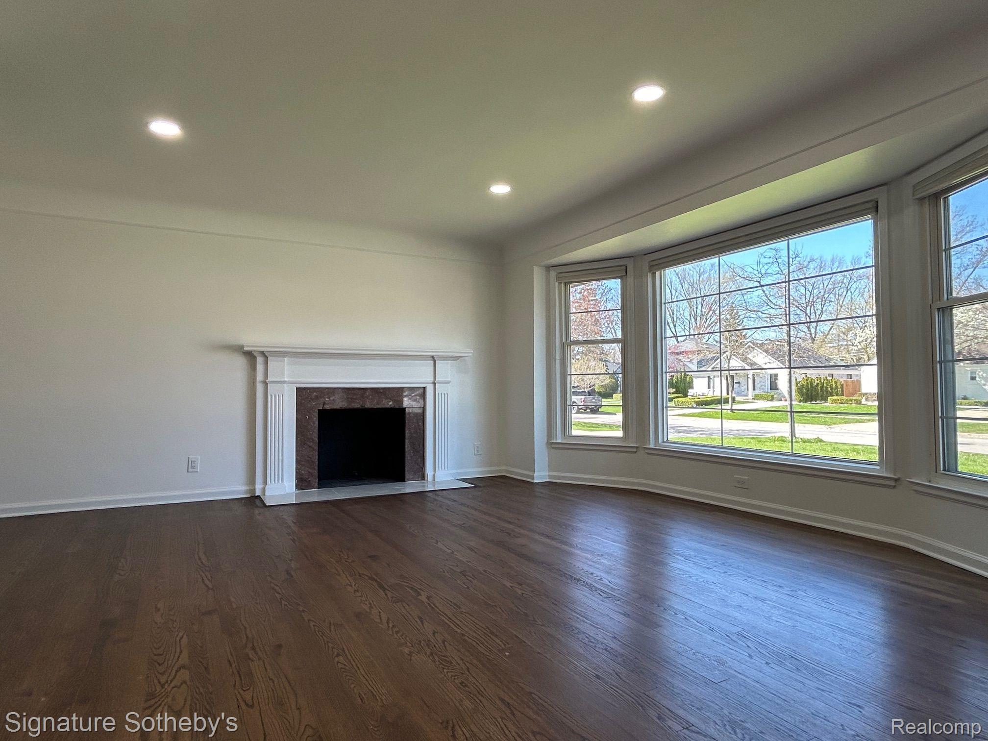 2194 Dorchester Road