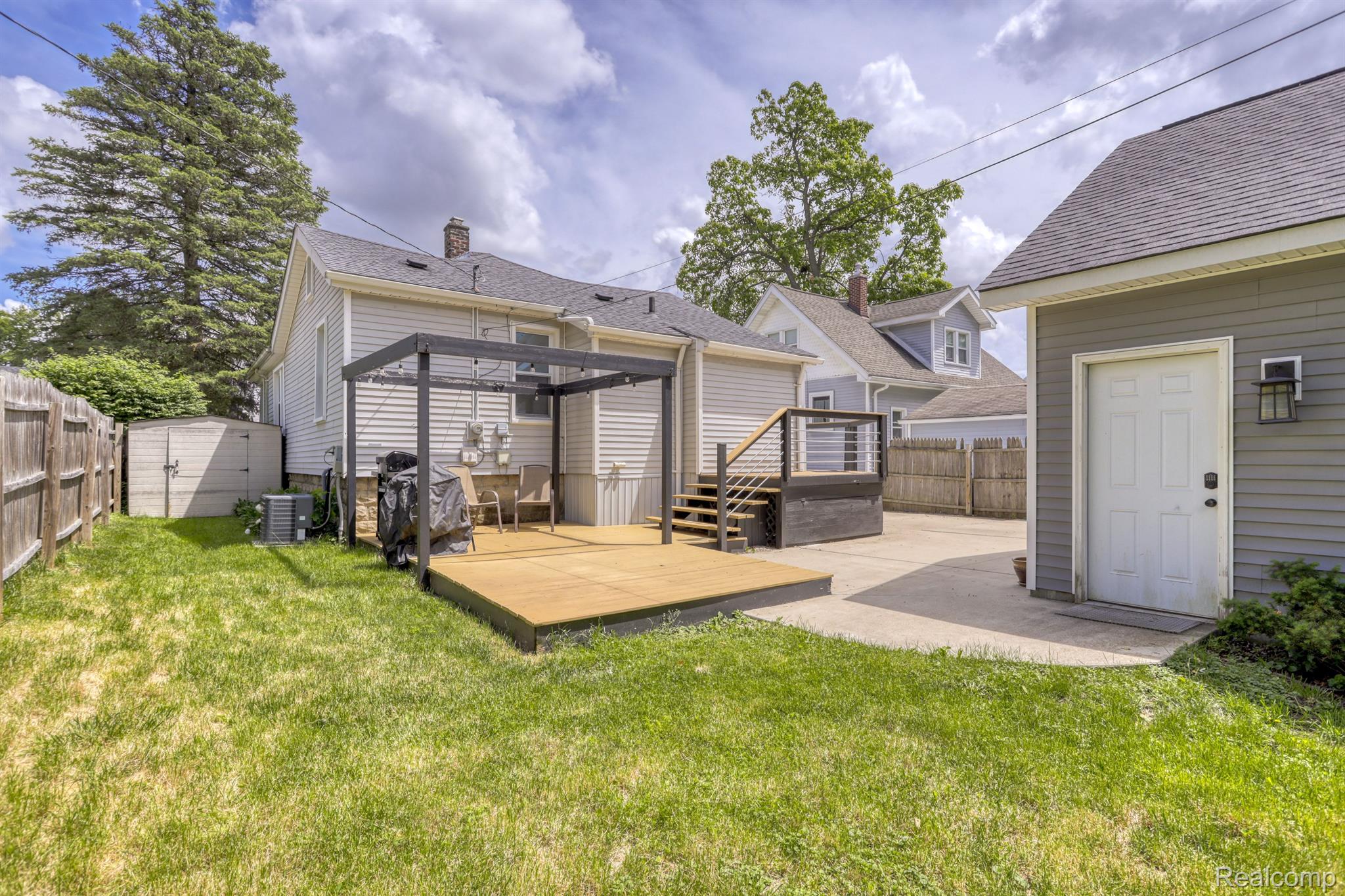 3059 GRIFFITH Avenue