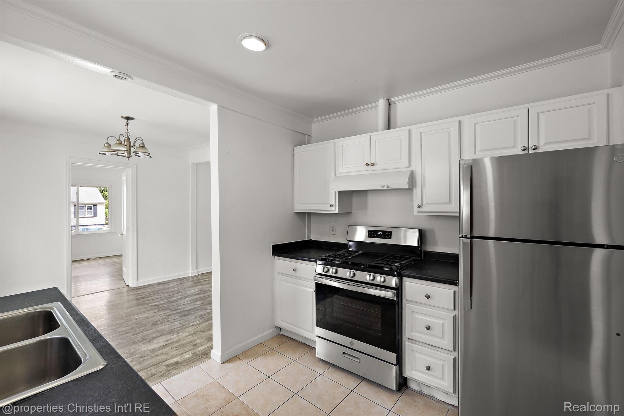 337 W OTIS Avenue