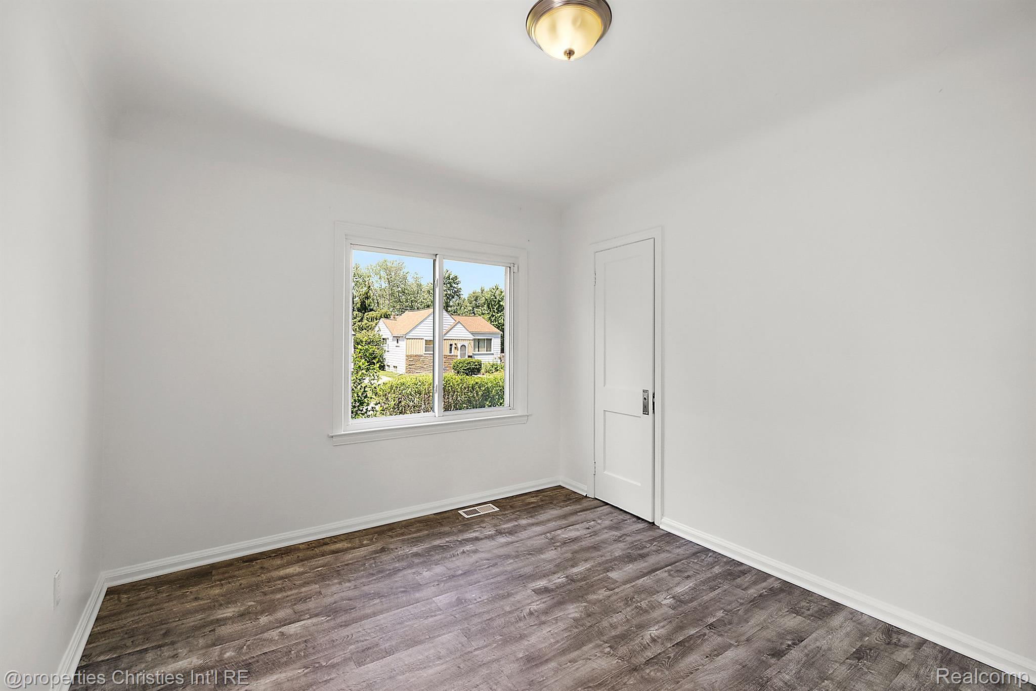 337 W OTIS Avenue