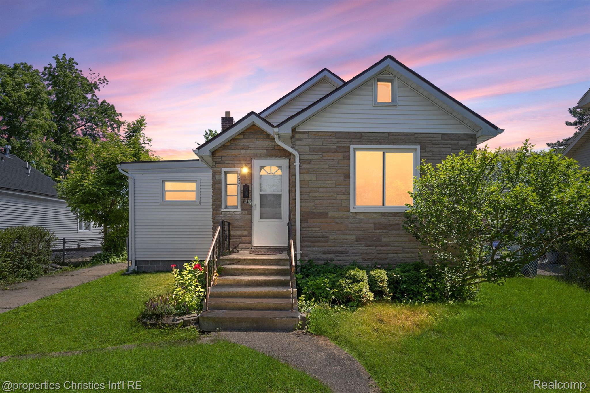 337 W OTIS Avenue