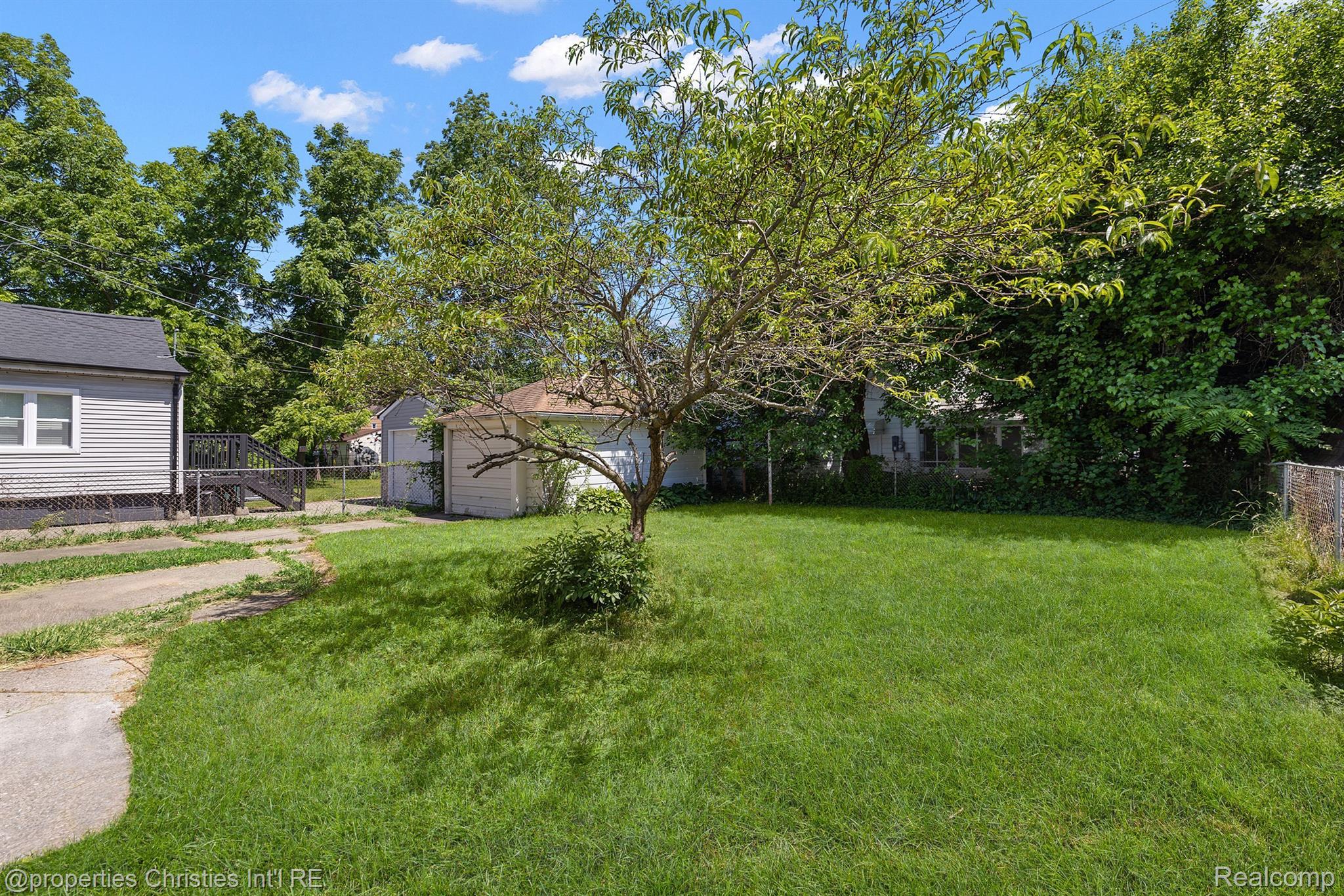 337 W OTIS Avenue