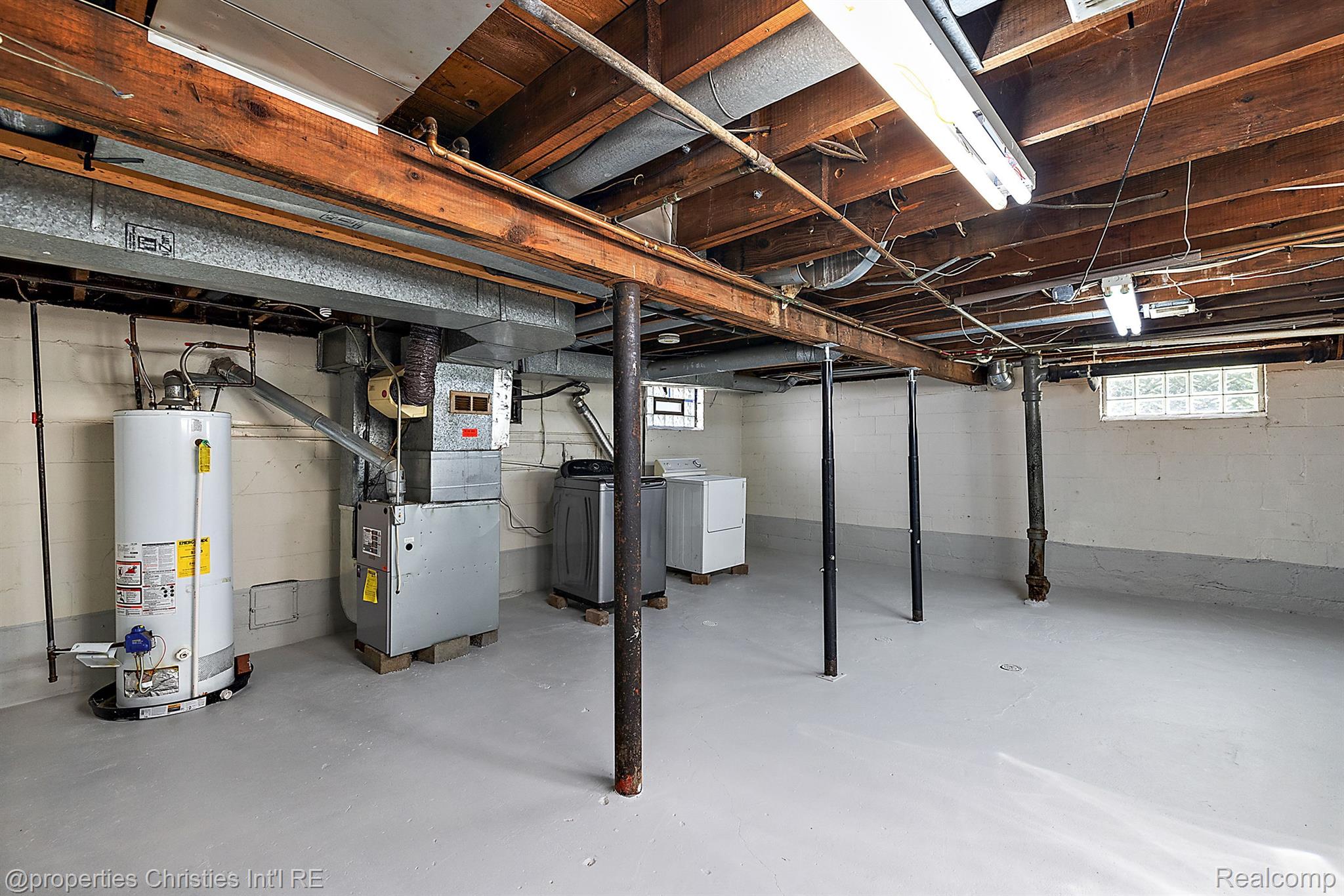 337 W OTIS Avenue