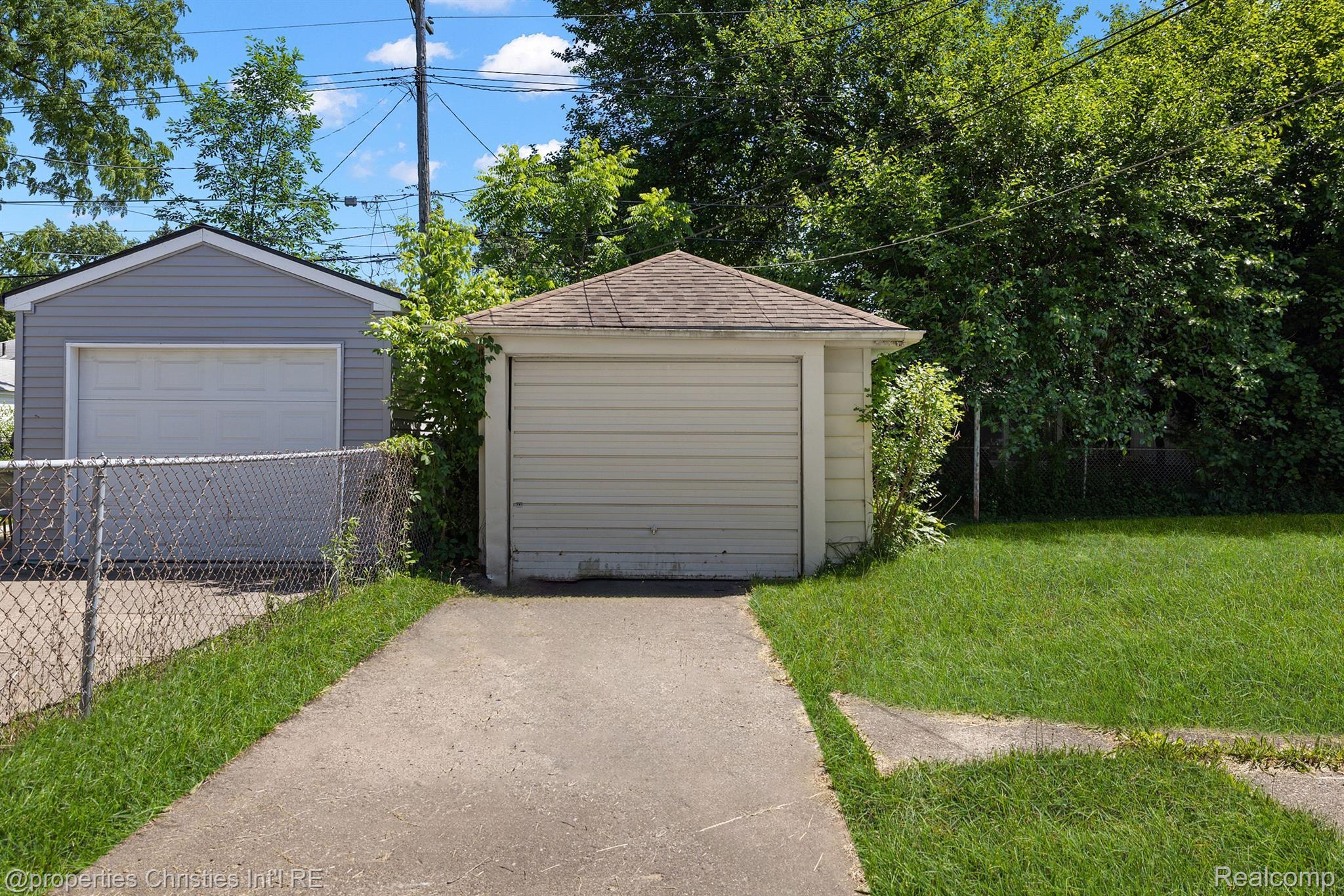 337 W OTIS Avenue