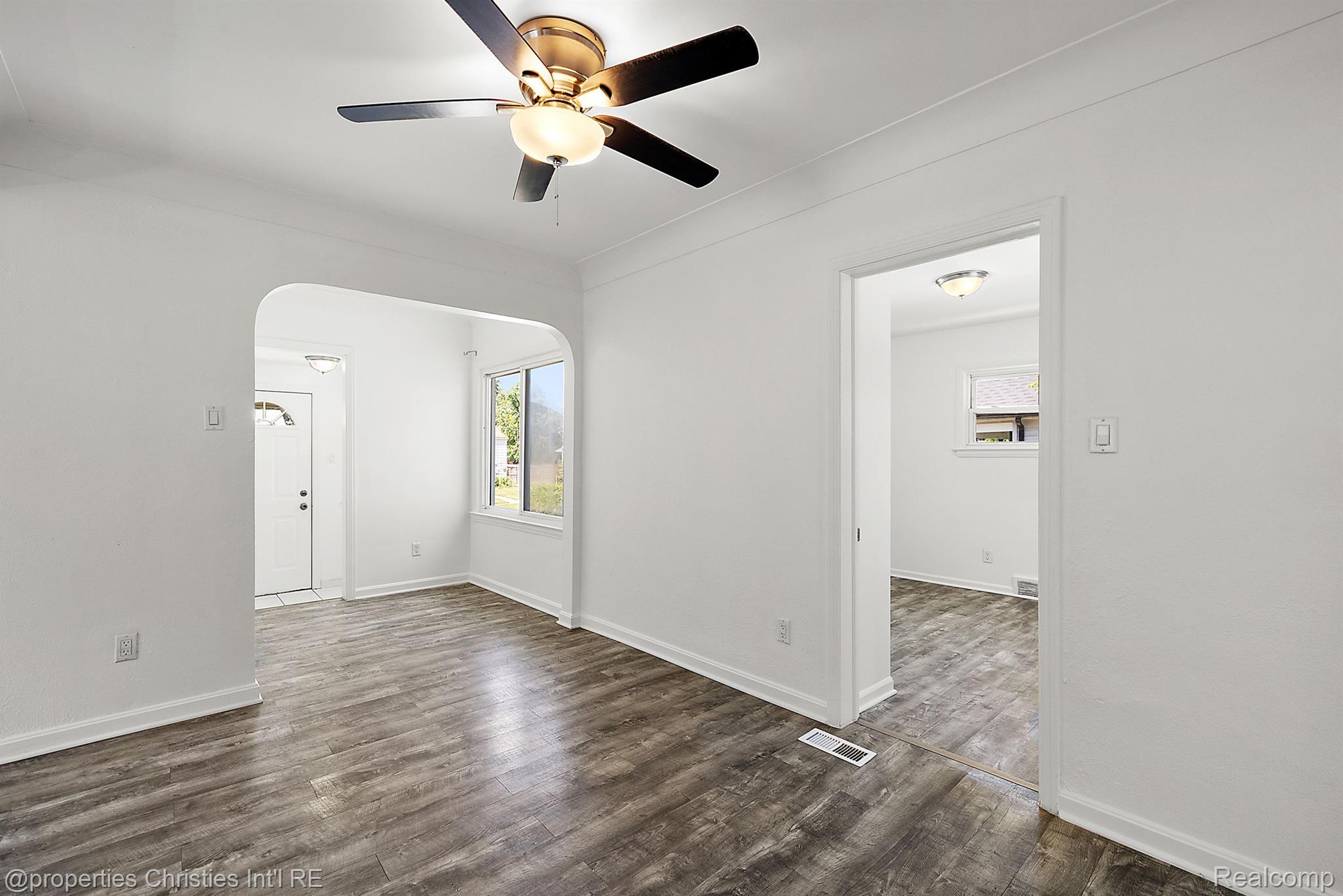 337 W OTIS Avenue