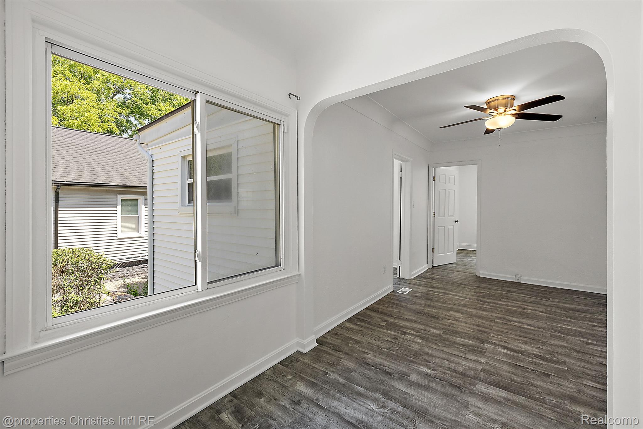 337 W OTIS Avenue