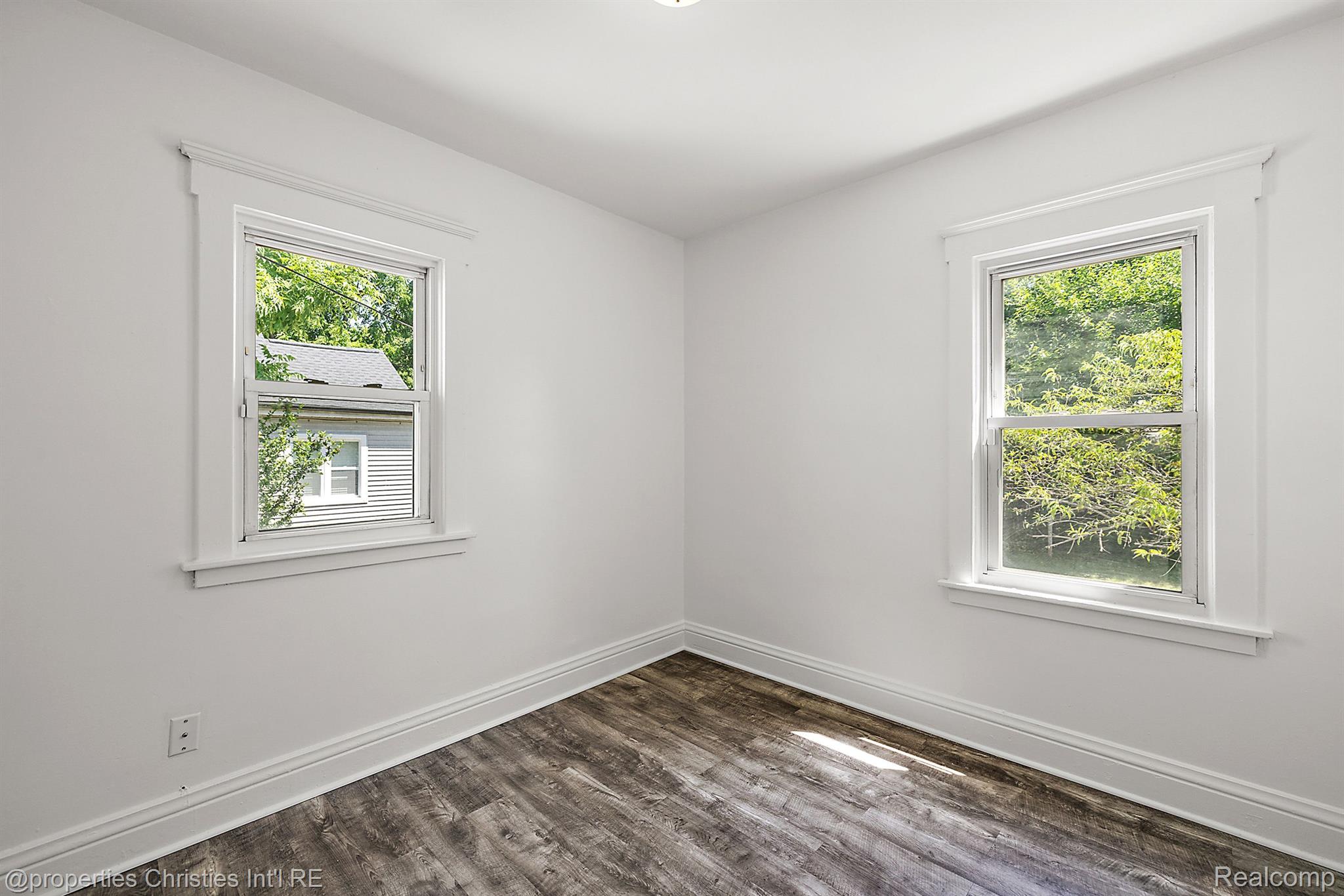 337 W OTIS Avenue