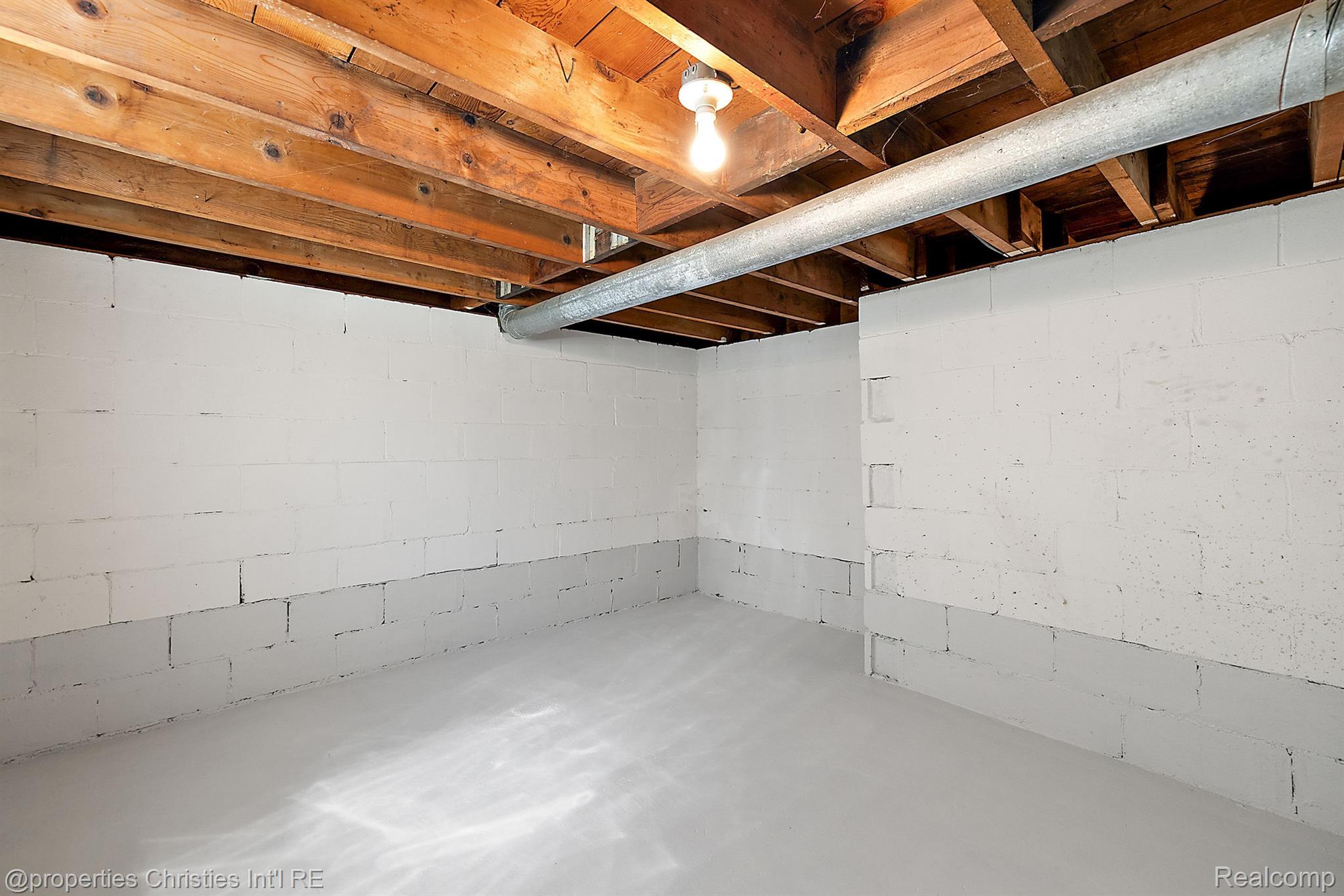 337 W OTIS Avenue