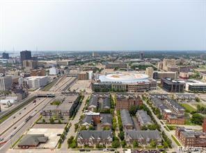 2507 JOHN R Street 35