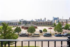 2507 JOHN R Street 35
