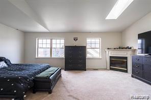 2507 JOHN R Street 35
