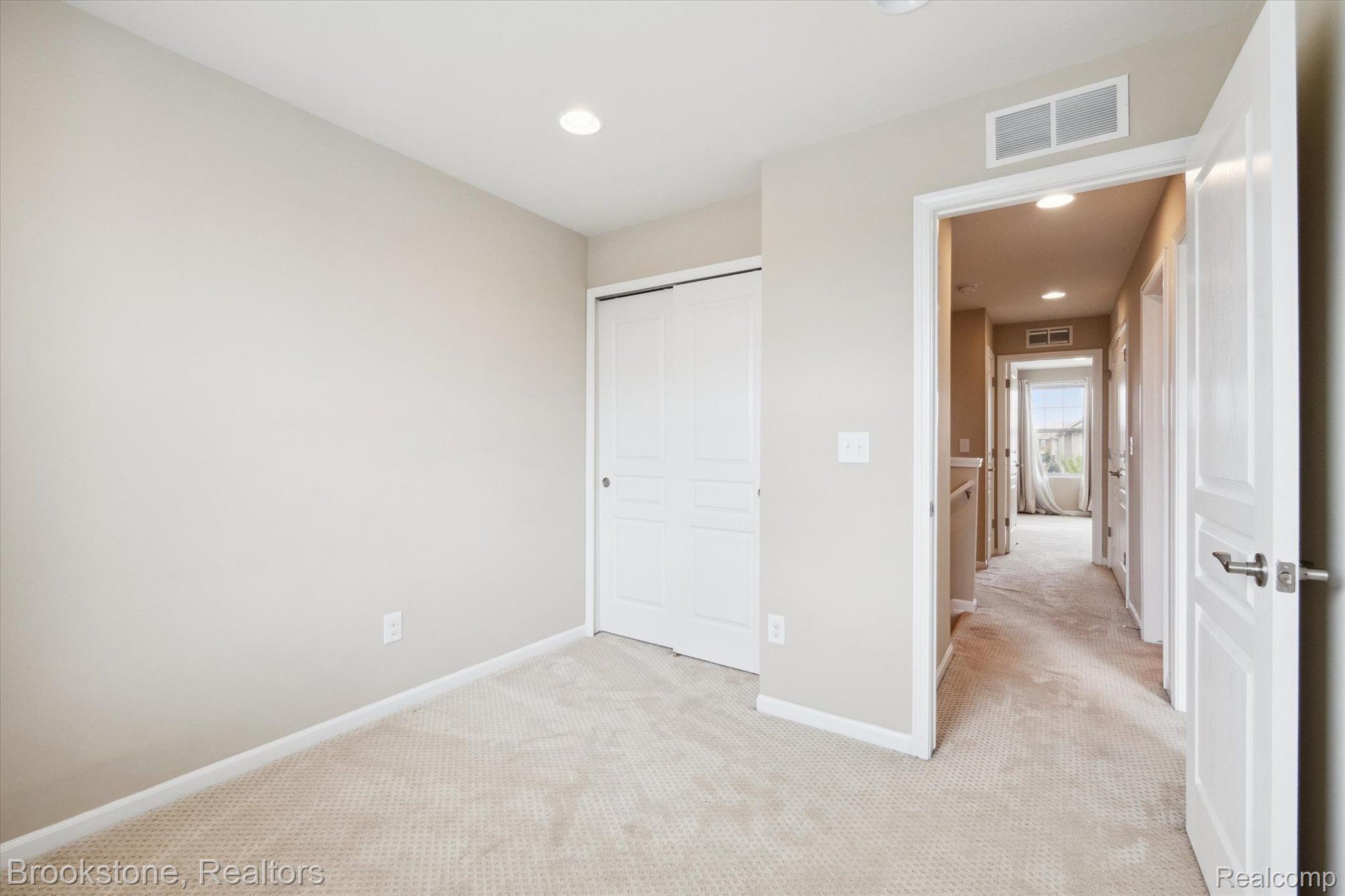 2598 HELMSDALE Circle