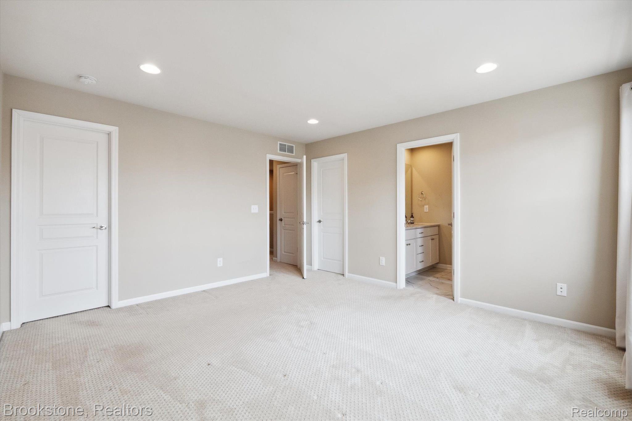 2598 HELMSDALE Circle
