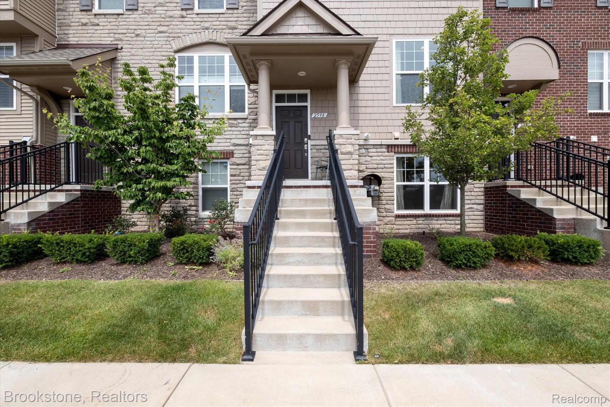 2598 HELMSDALE Circle