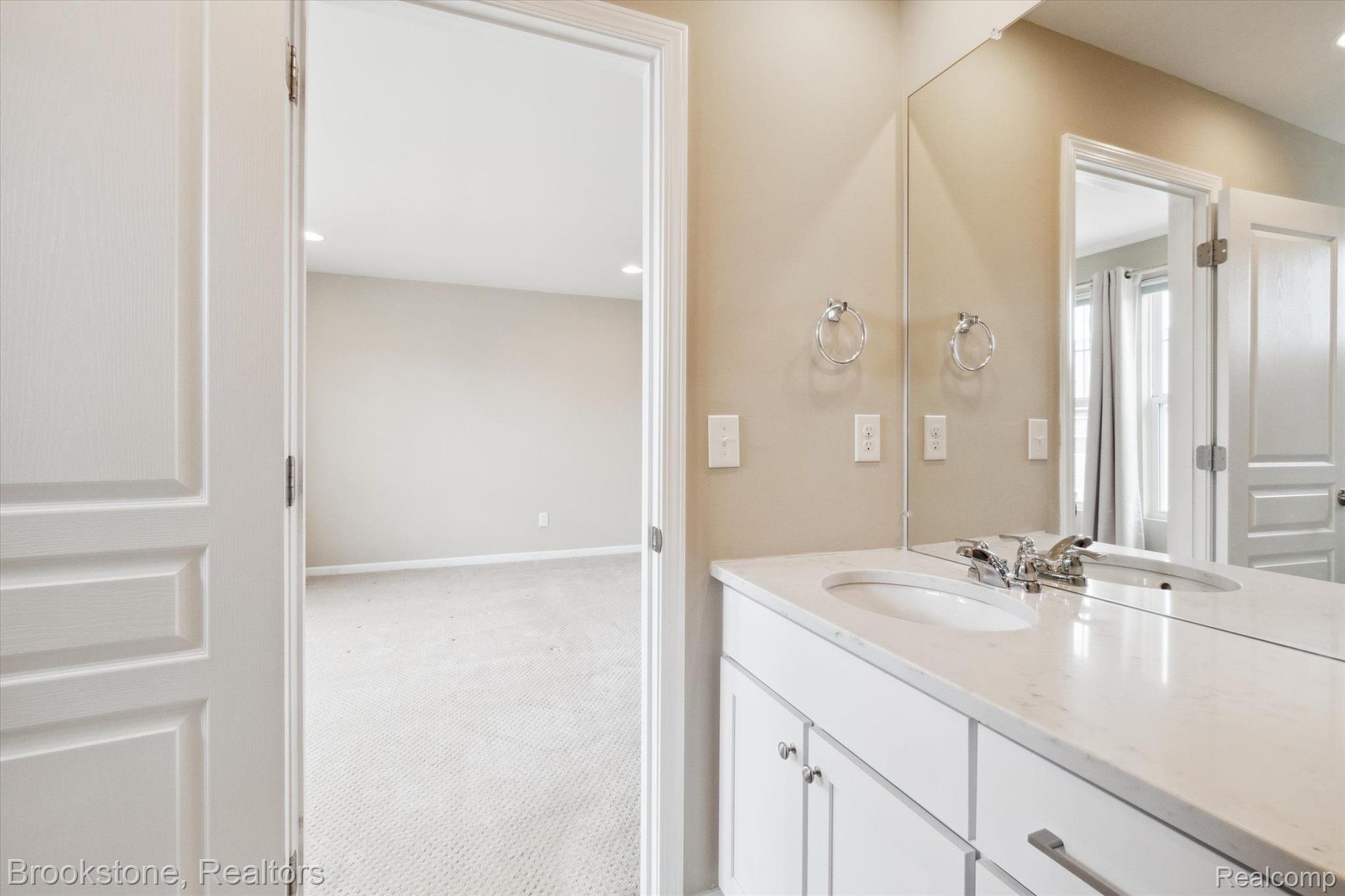 2598 HELMSDALE Circle