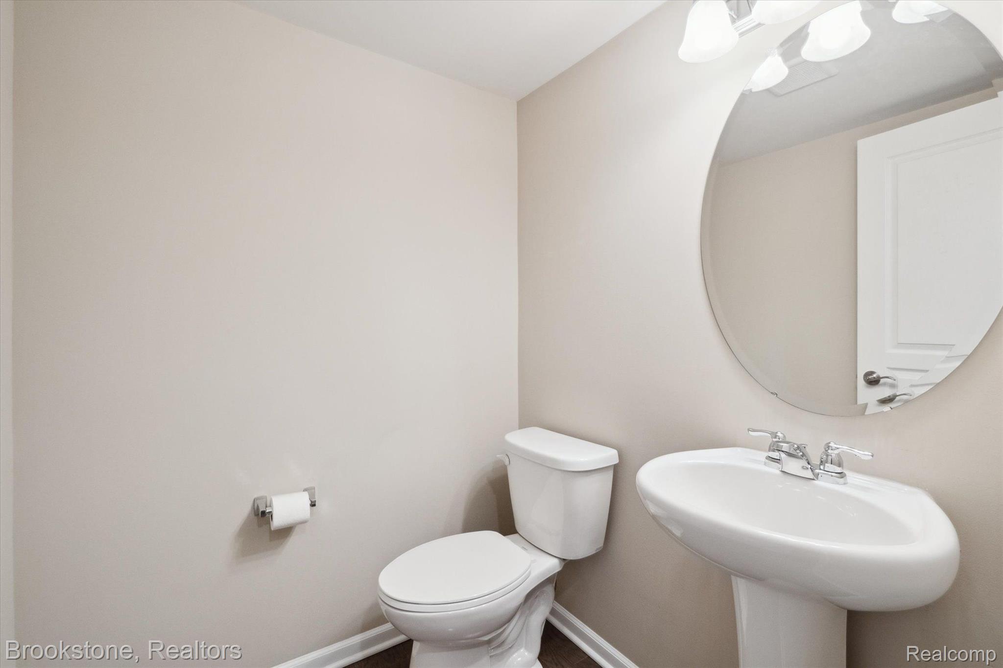 2598 HELMSDALE Circle