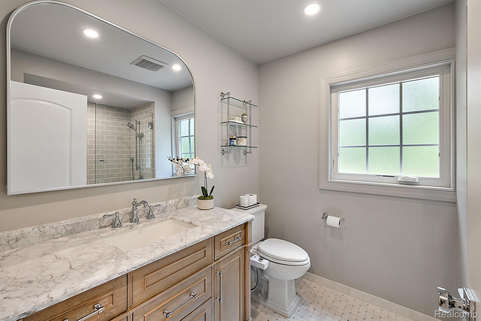 30105 WOODHAVEN Lane