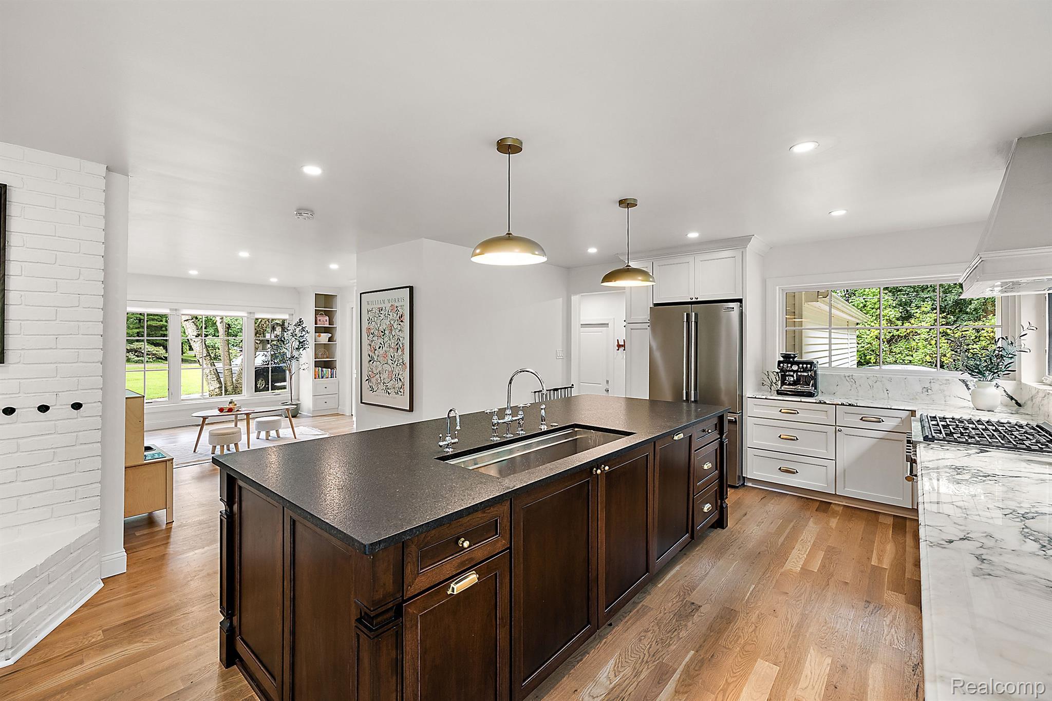 30105 WOODHAVEN Lane