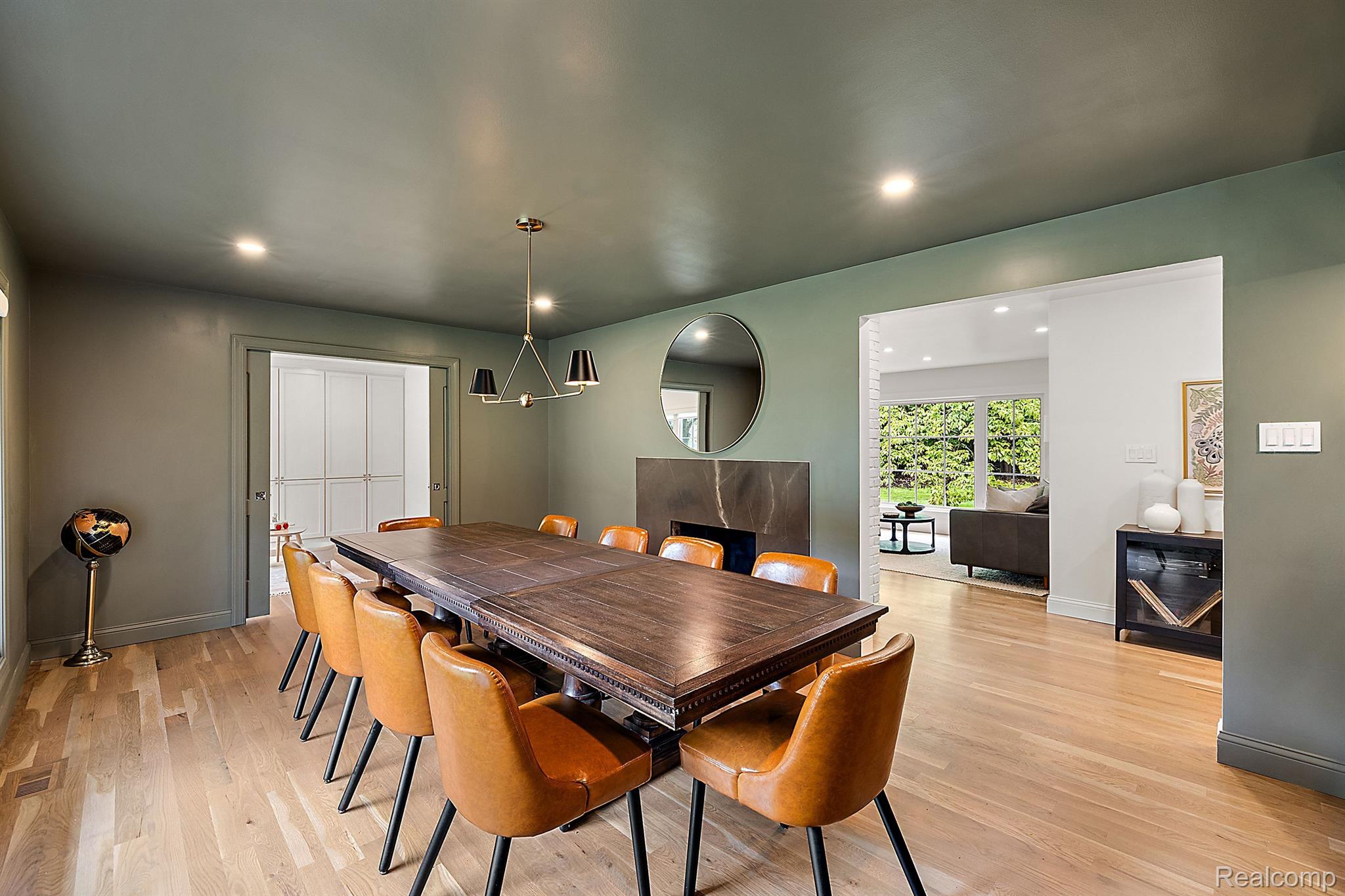 30105 WOODHAVEN Lane