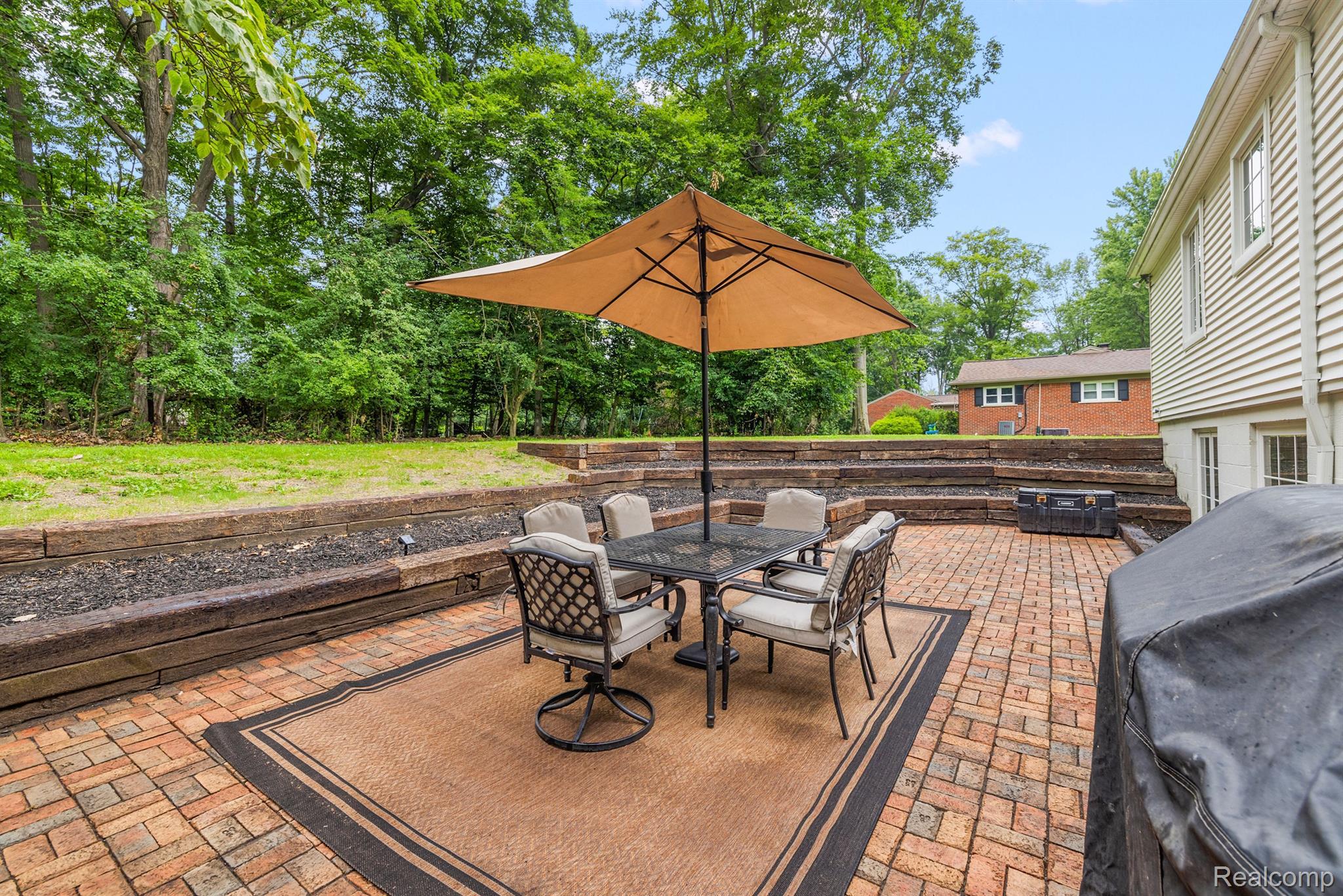 30105 WOODHAVEN Lane