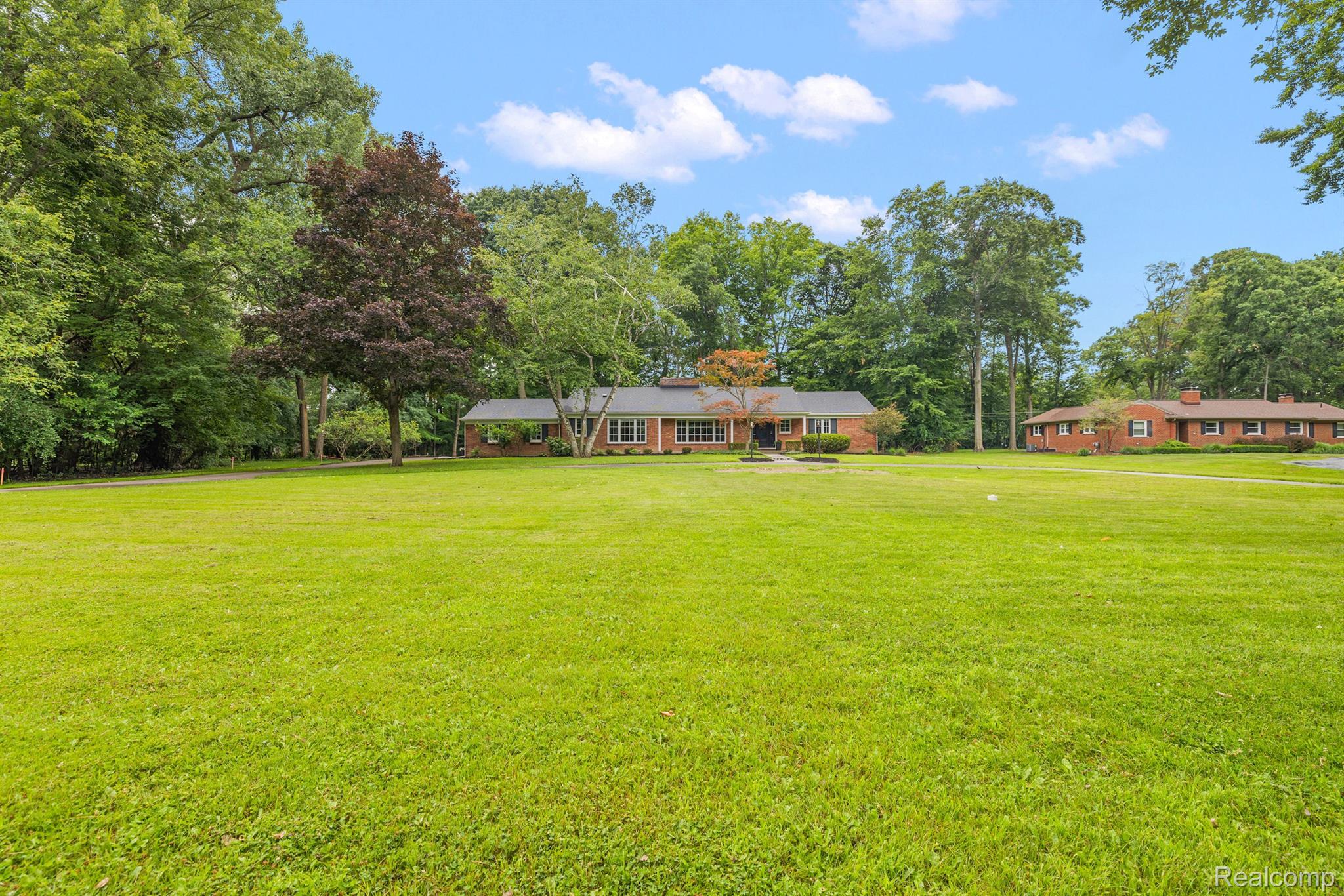 30105 WOODHAVEN Lane