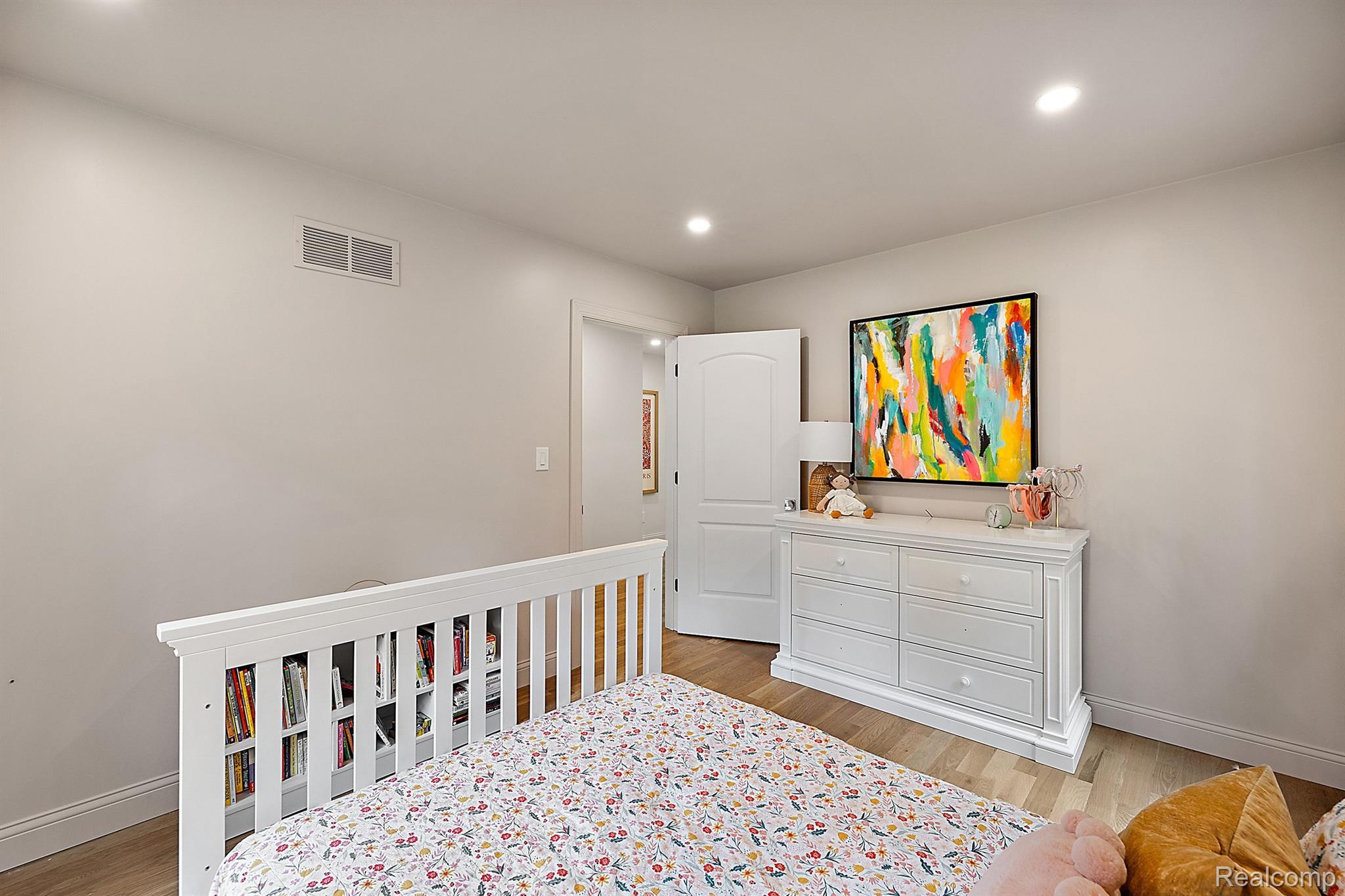 30105 WOODHAVEN Lane
