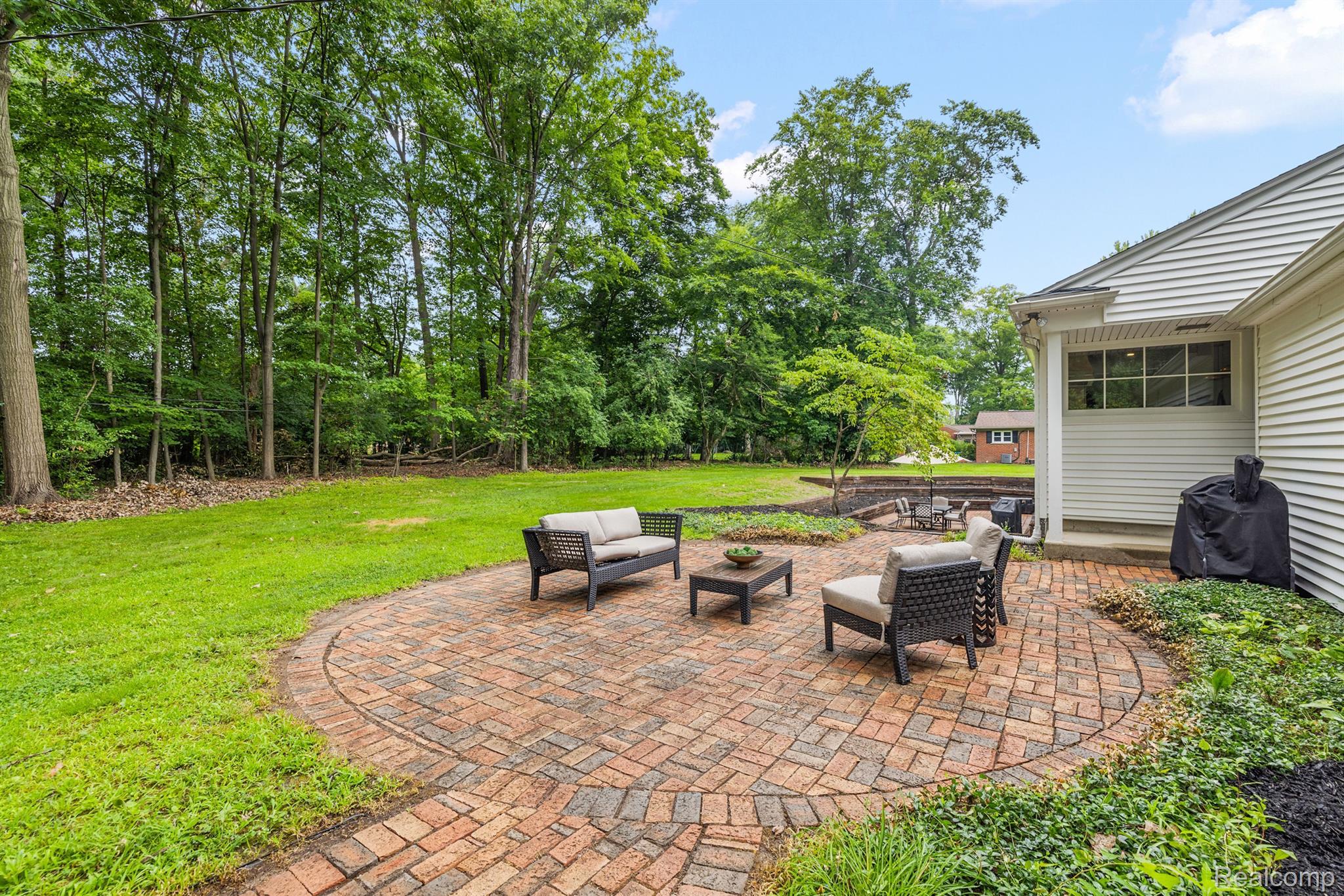 30105 WOODHAVEN Lane