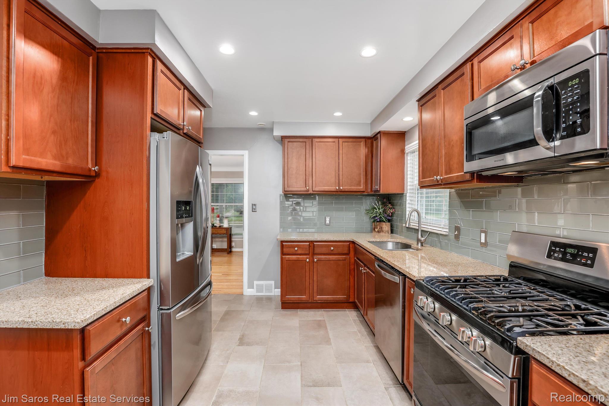 1240 FAIRHOLME Road