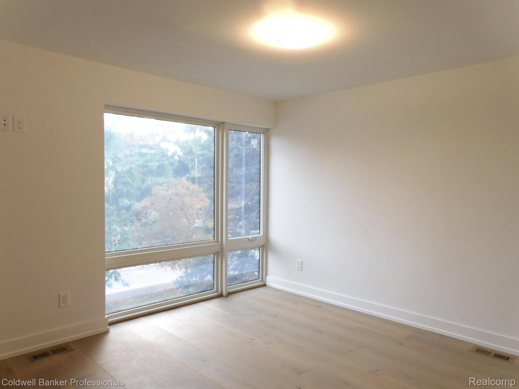 2647 DORCHESTER Road