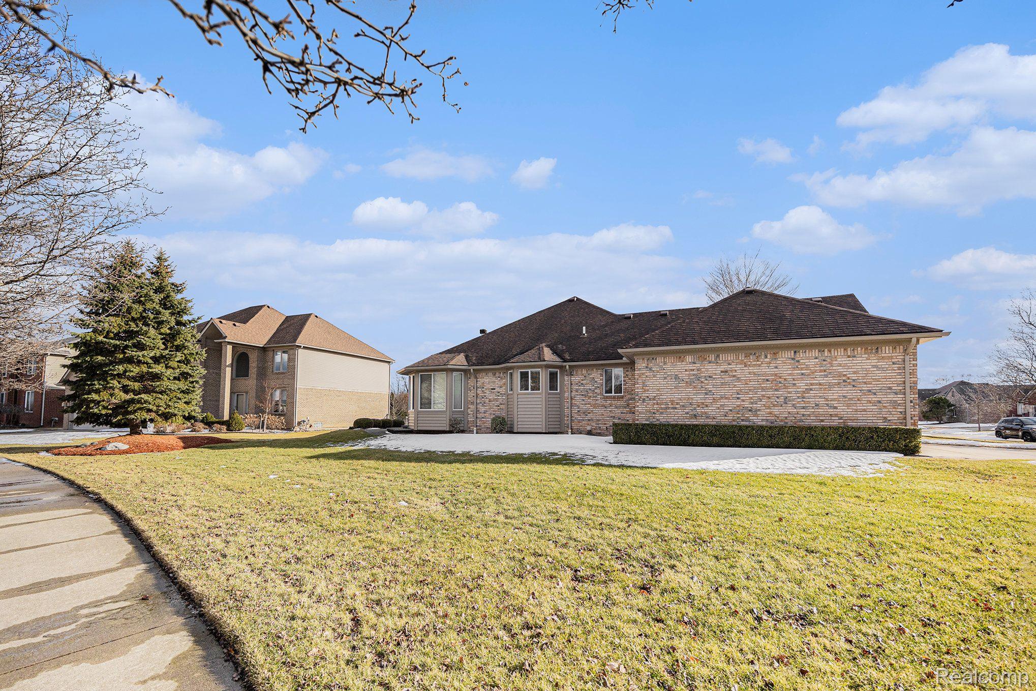 50190 MAGDALINA Drive