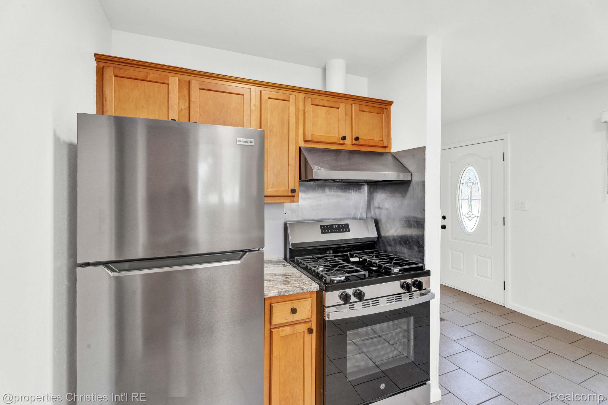 244 E Woodward Heights Boulevard