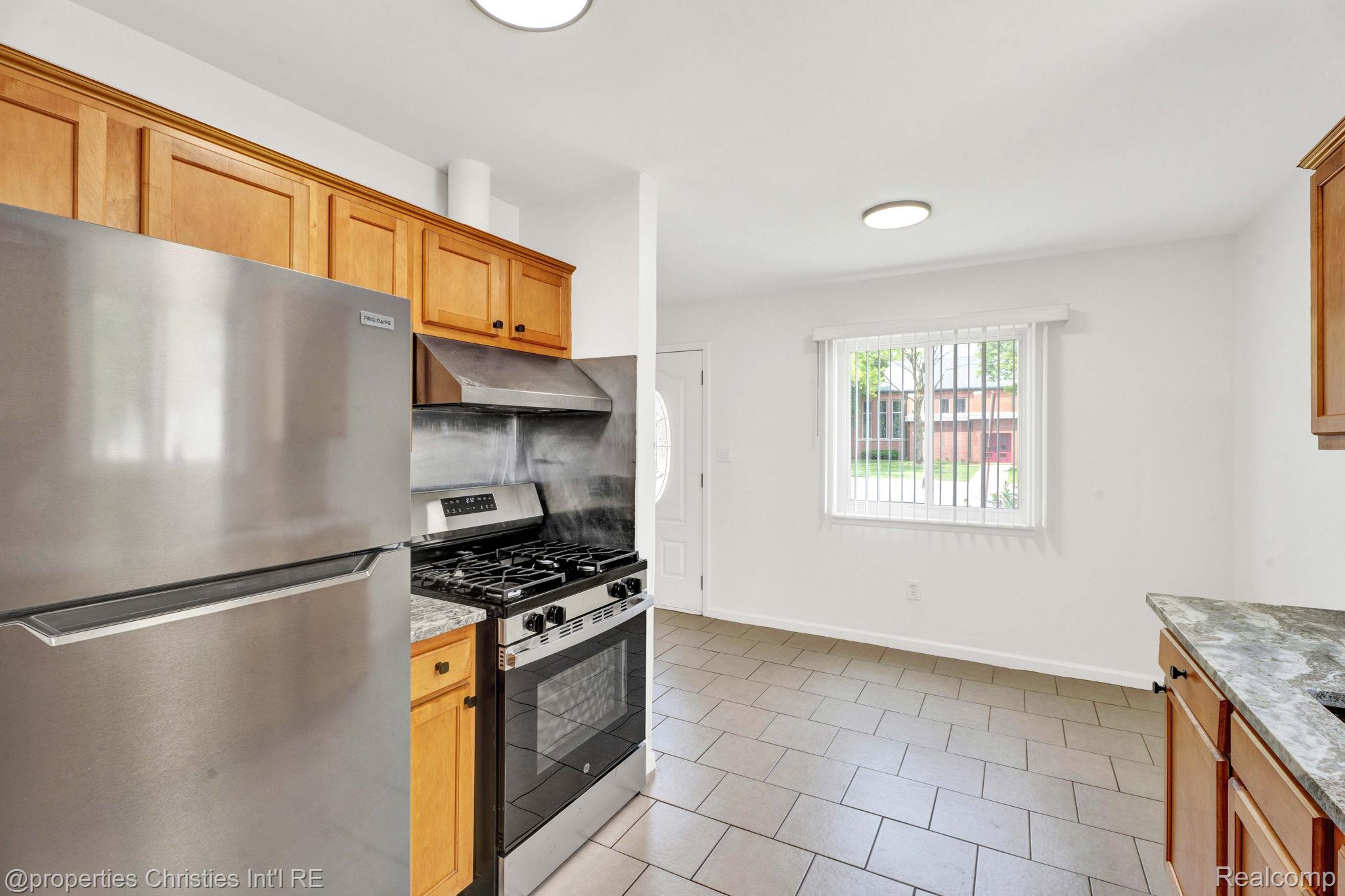 244 E Woodward Heights Boulevard