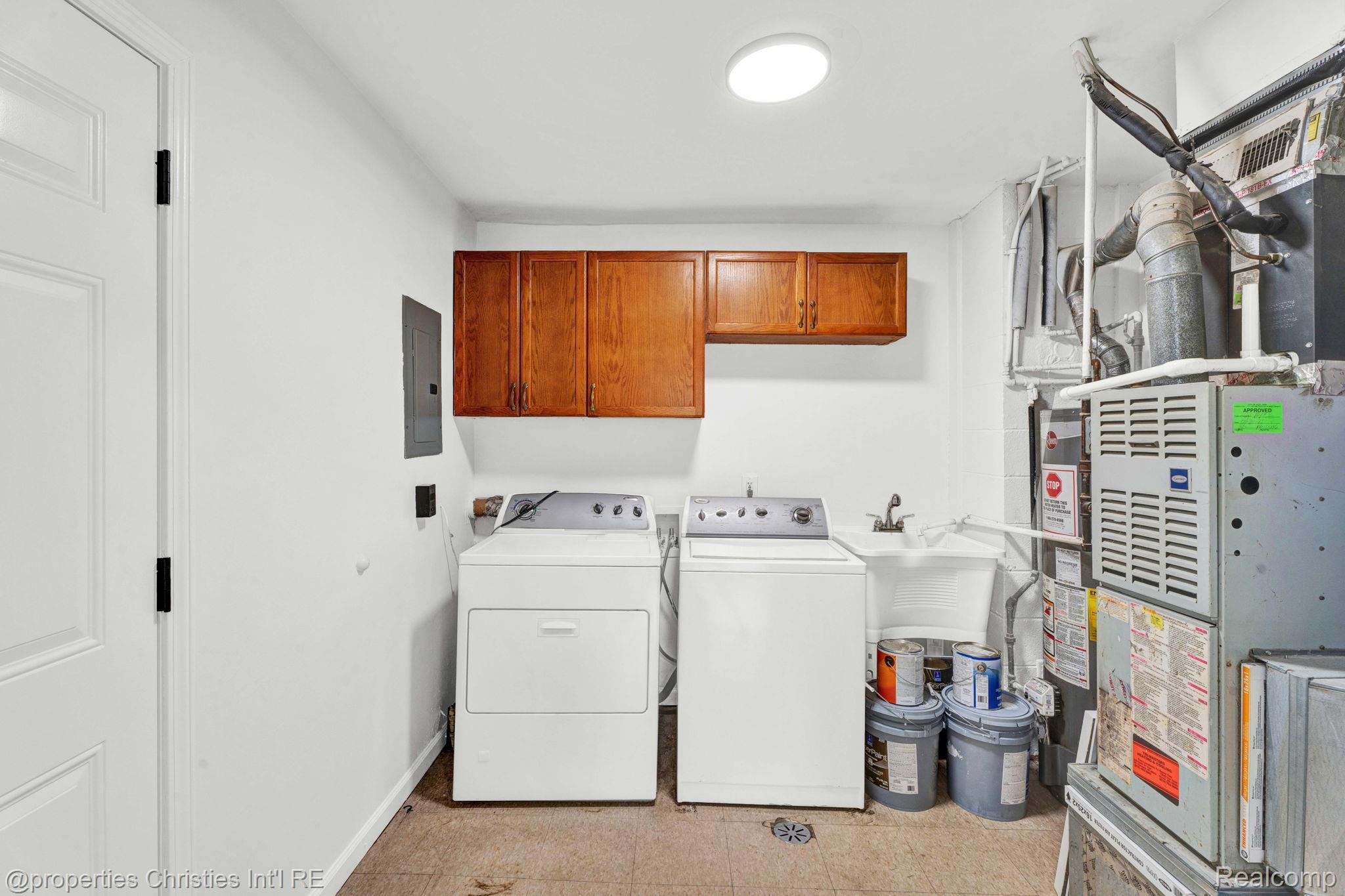 244 E Woodward Heights Boulevard