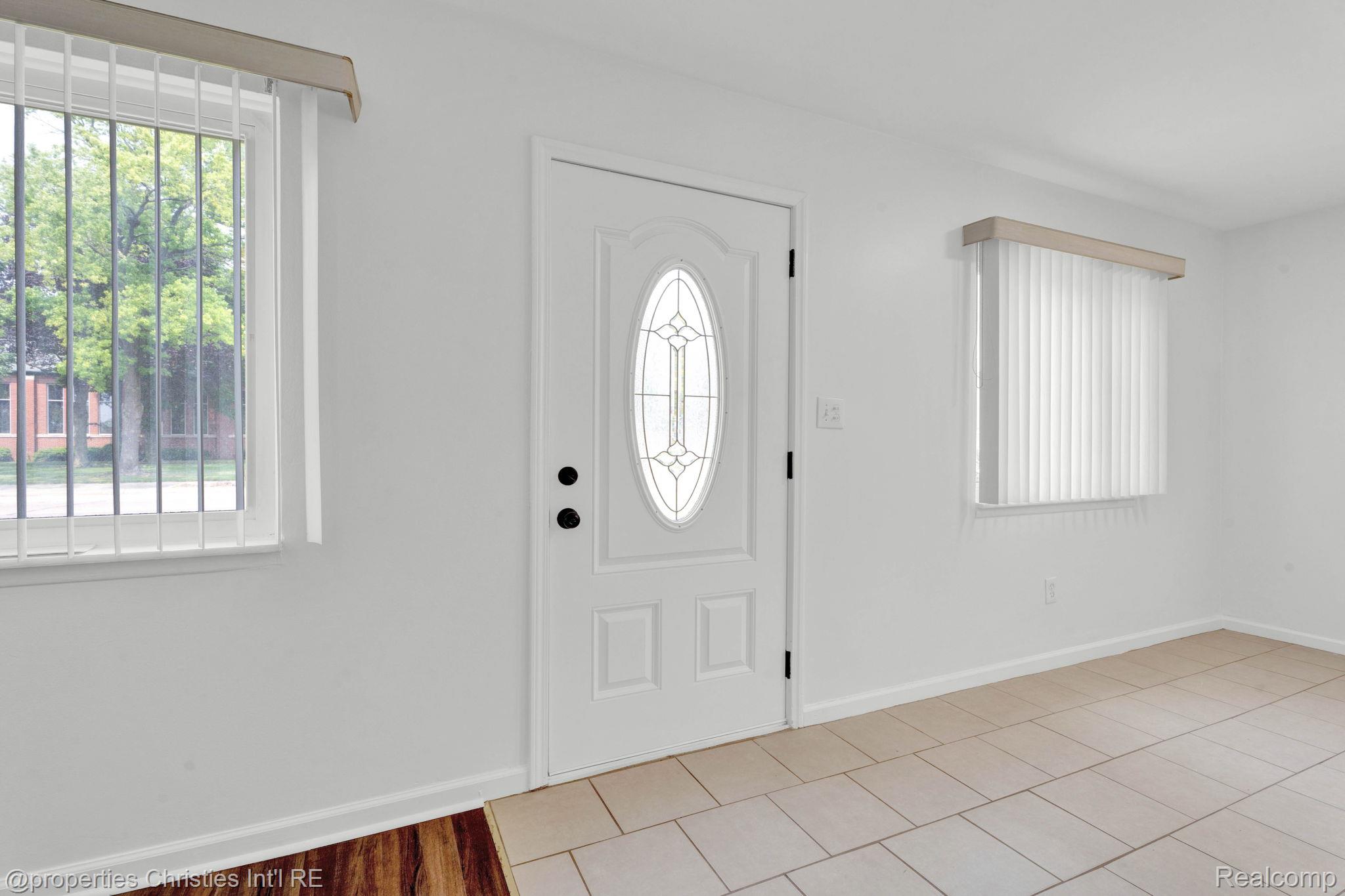 244 E Woodward Heights Boulevard