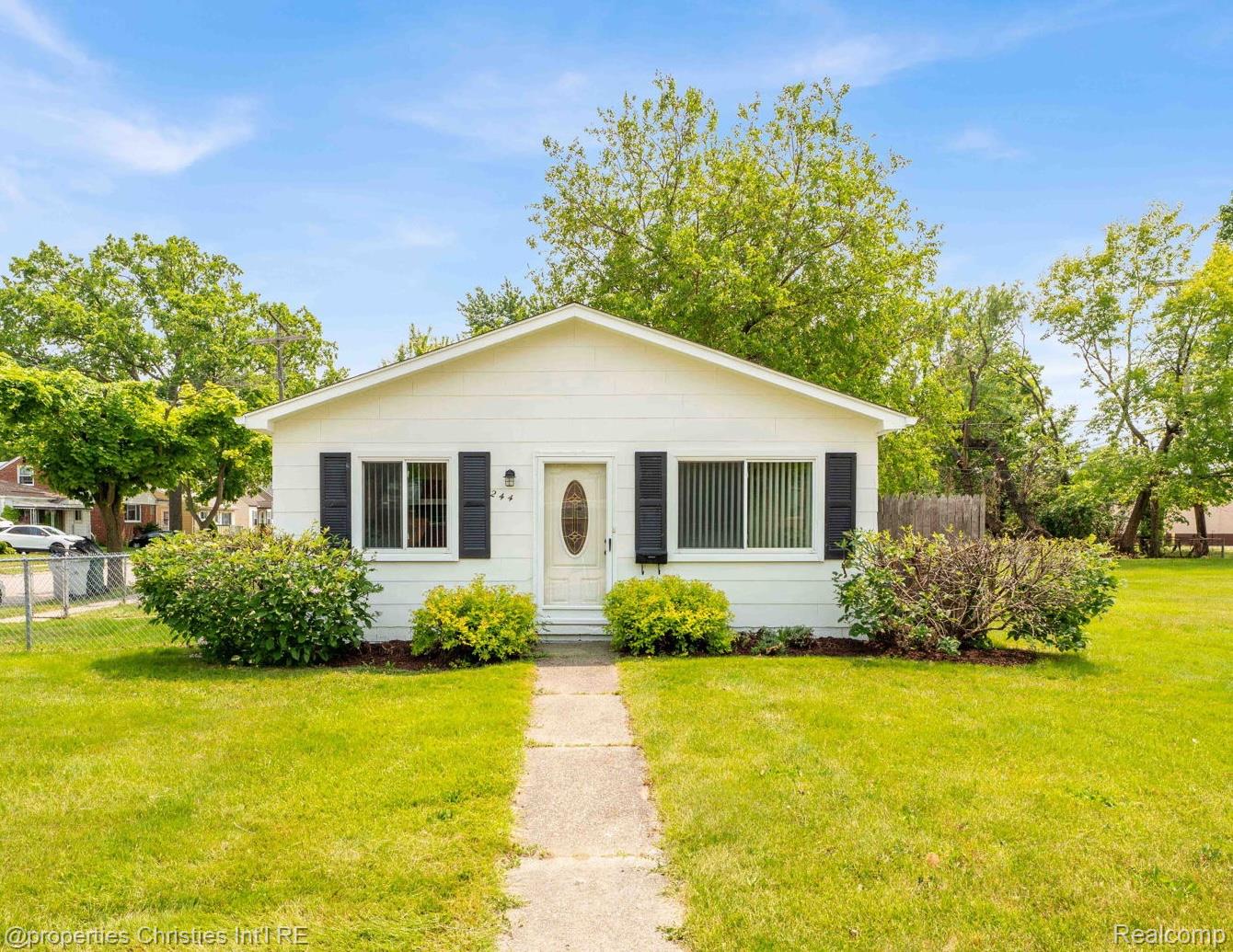 244 E Woodward Heights Boulevard