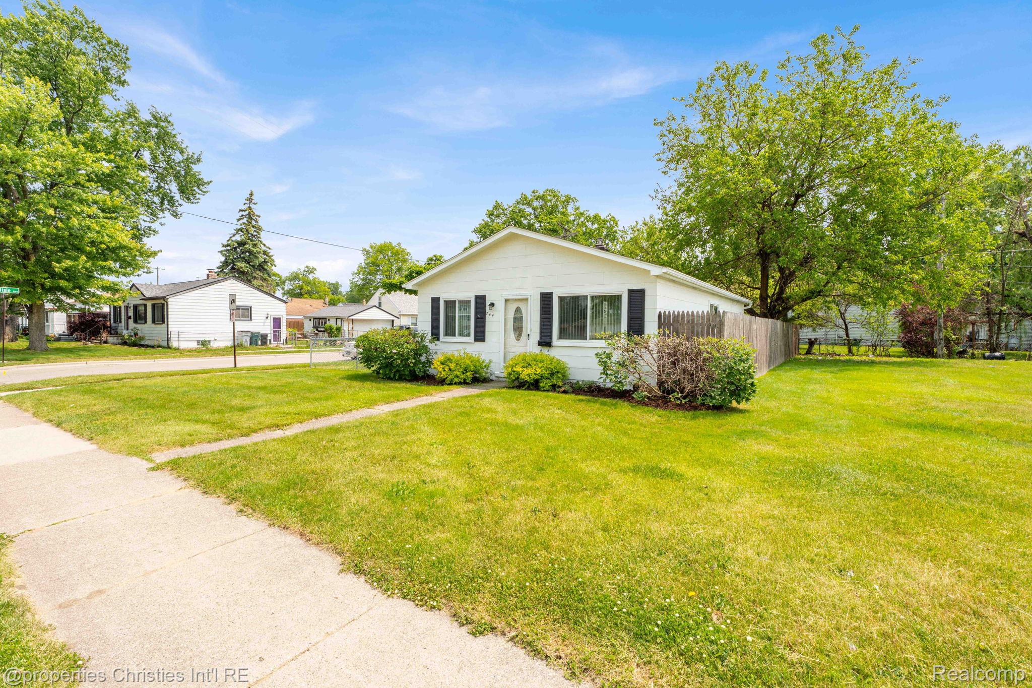 244 E Woodward Heights Boulevard