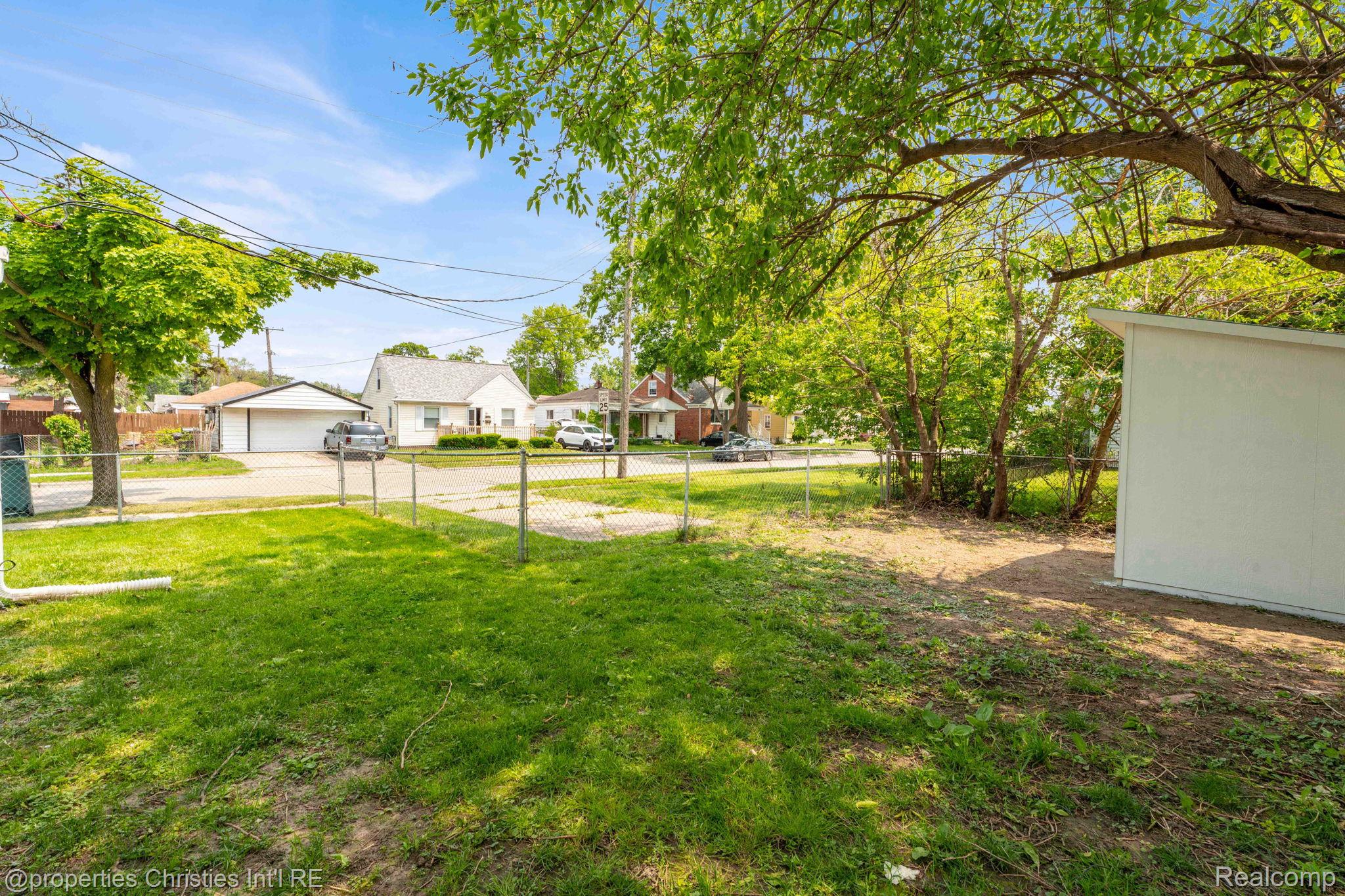 244 E Woodward Heights Boulevard