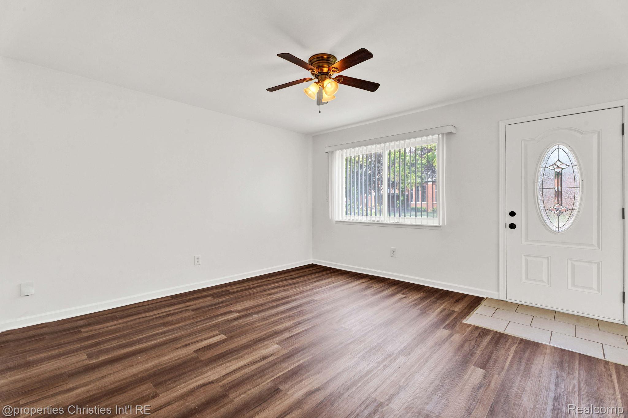 244 E Woodward Heights Boulevard