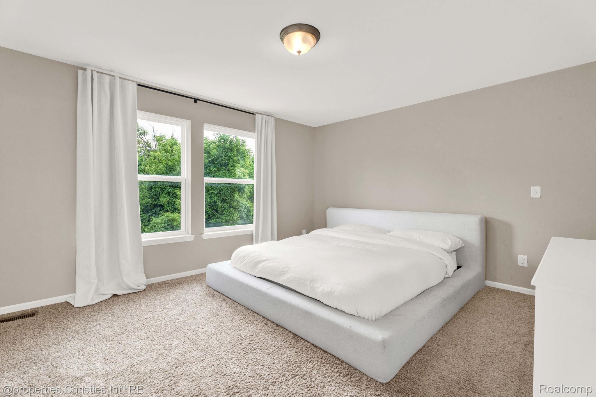 2962 Iowa Drive