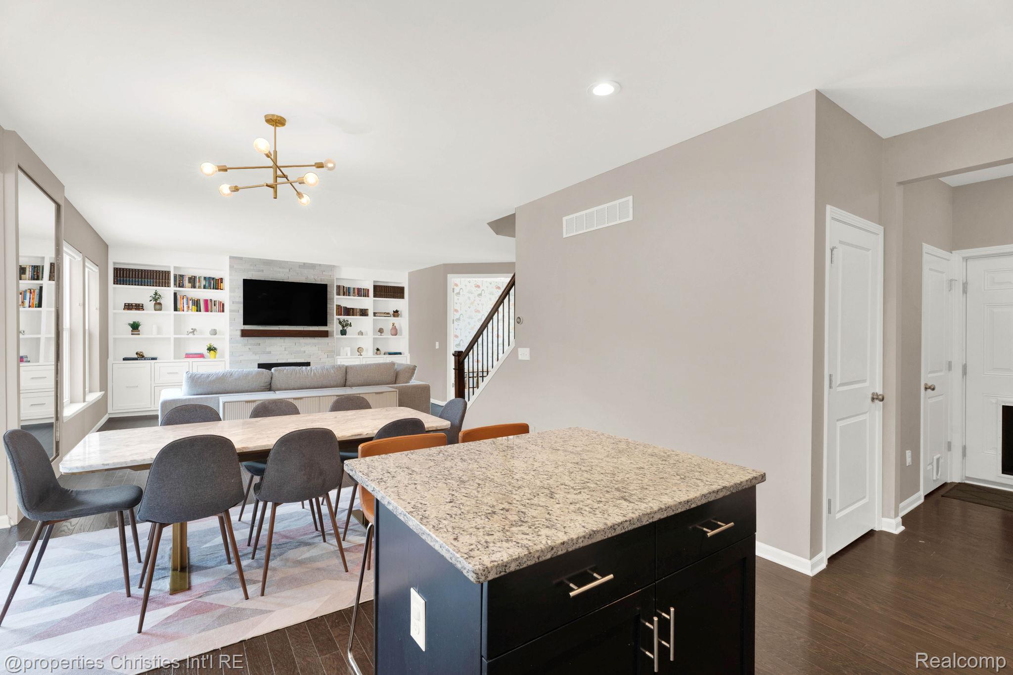 2962 Iowa Drive